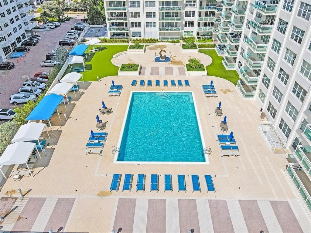 3900 Galt Ocean Drive 2204 photo 13