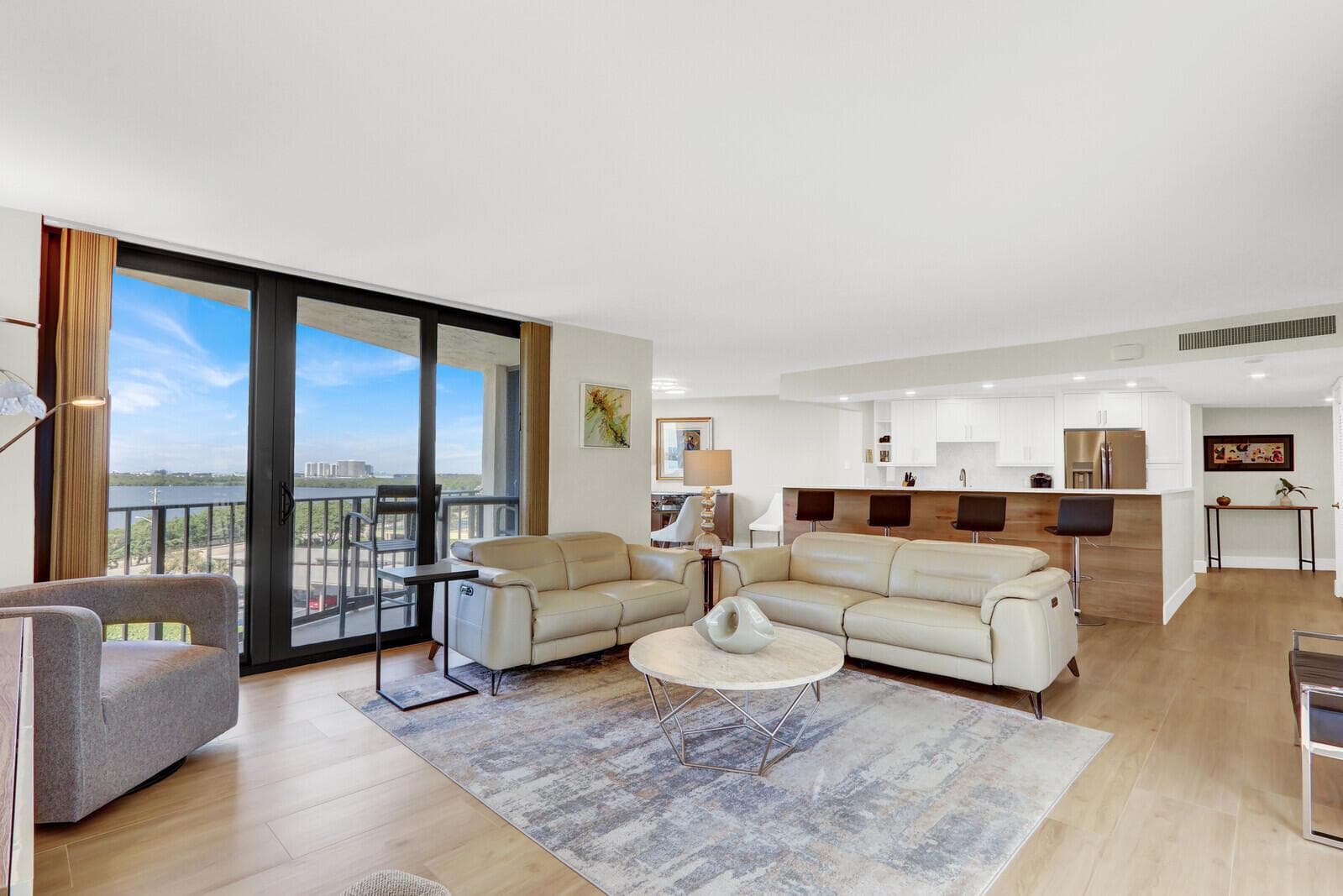 5420 N Ocean Drive 506 photo 2