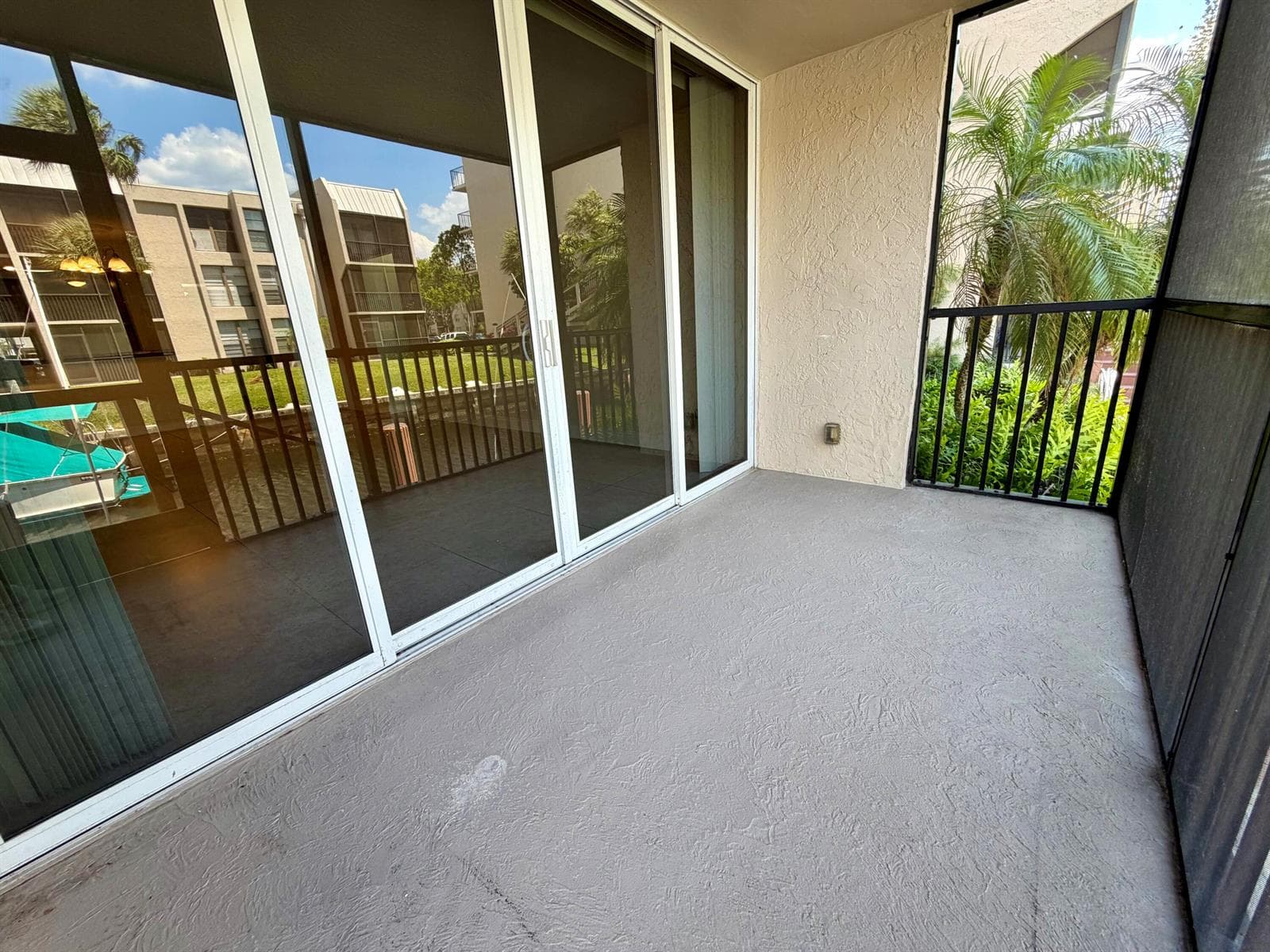 6 Royal Palm Way 102 photo 21