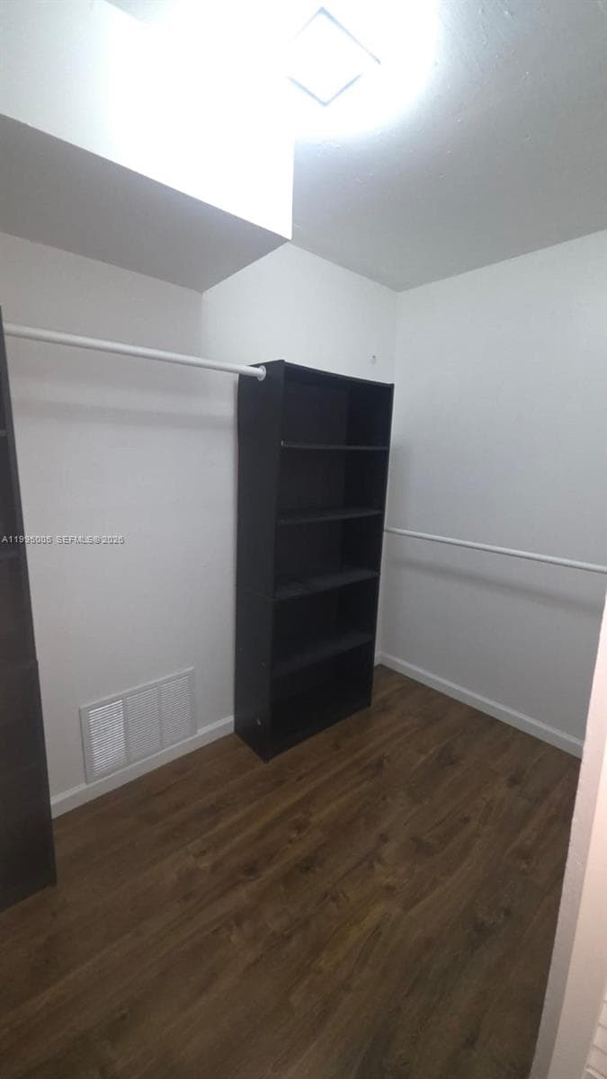 2350 NE 135th St 1402 photo 18