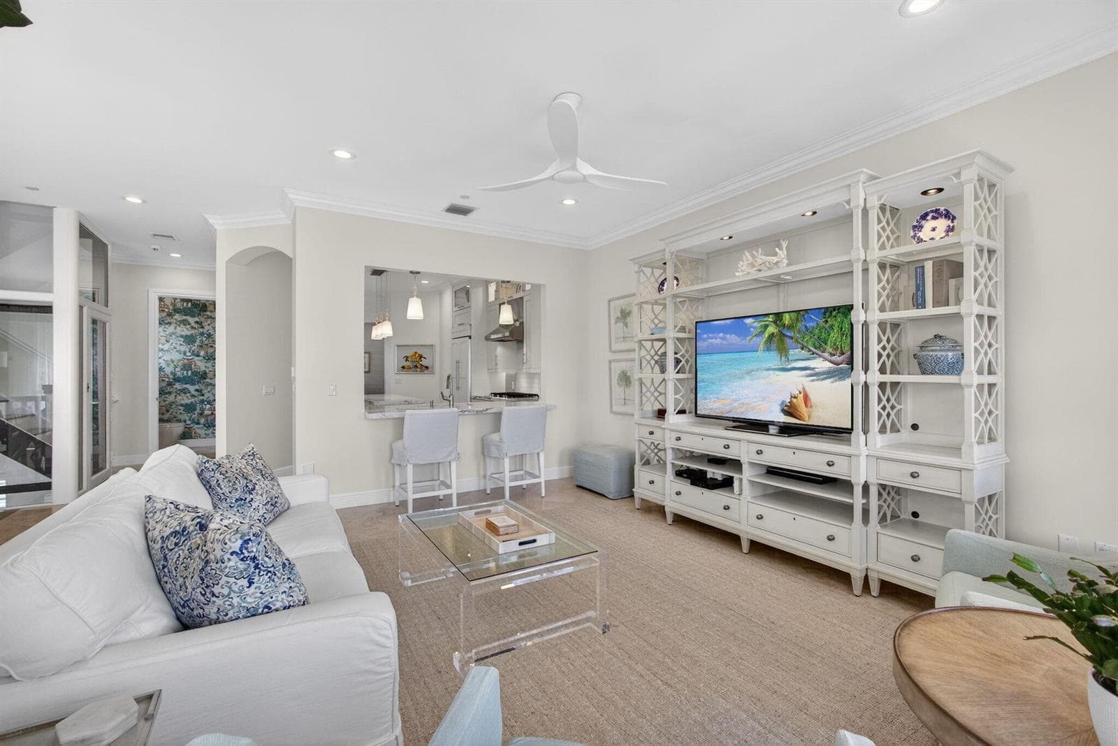 24 Marina Gardens Drive photo 18