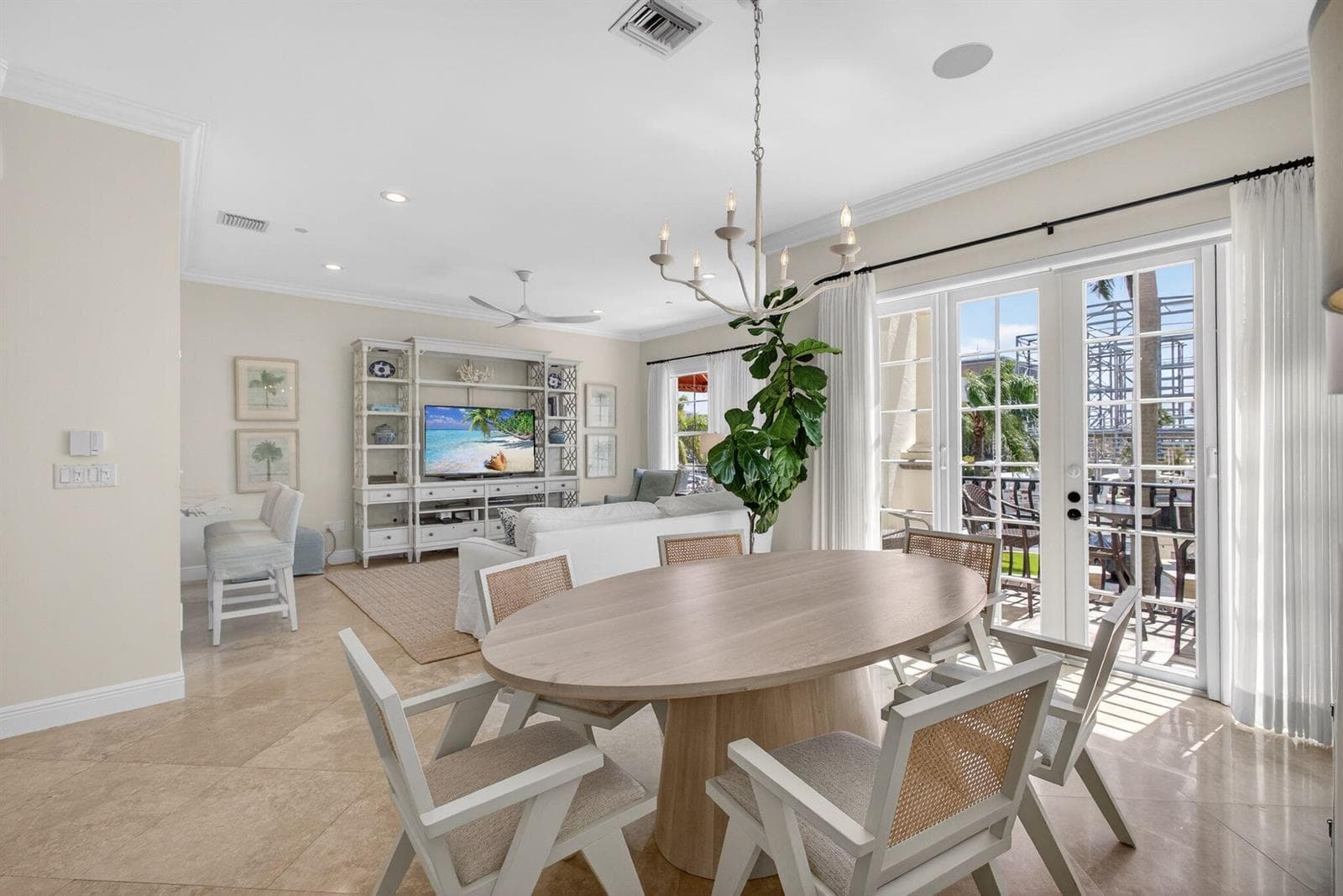 24 Marina Gardens Drive photo 21