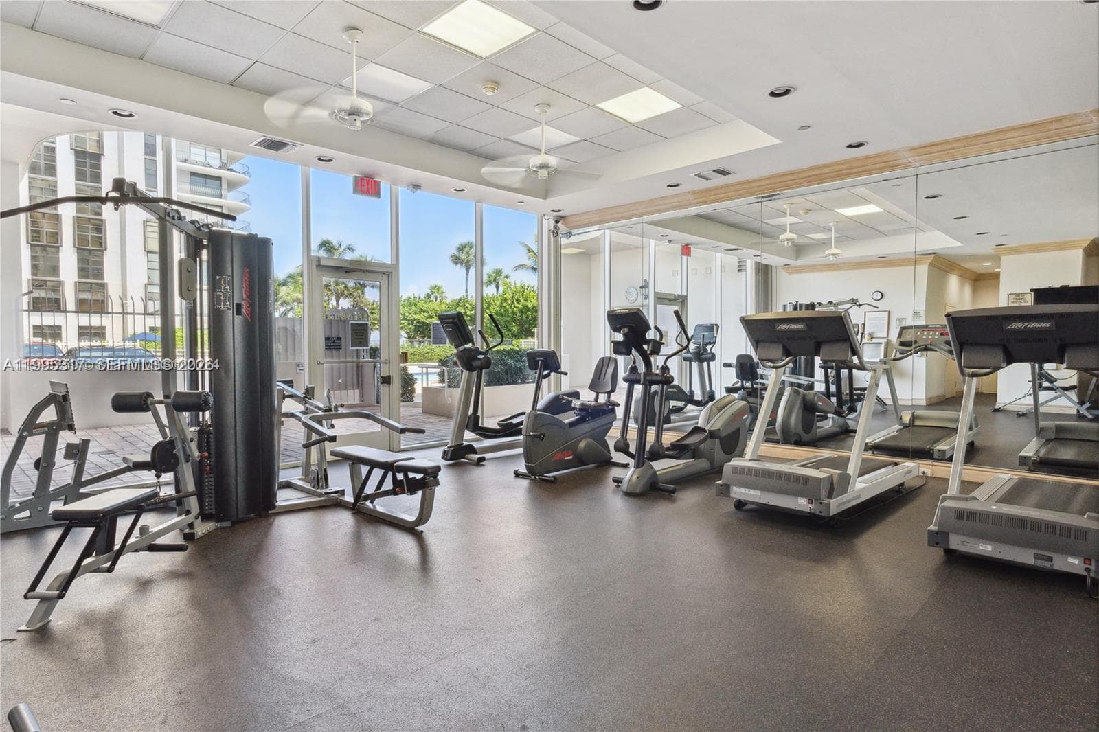 8855 Collins Ave. Oceanfront direct 4C photo 10