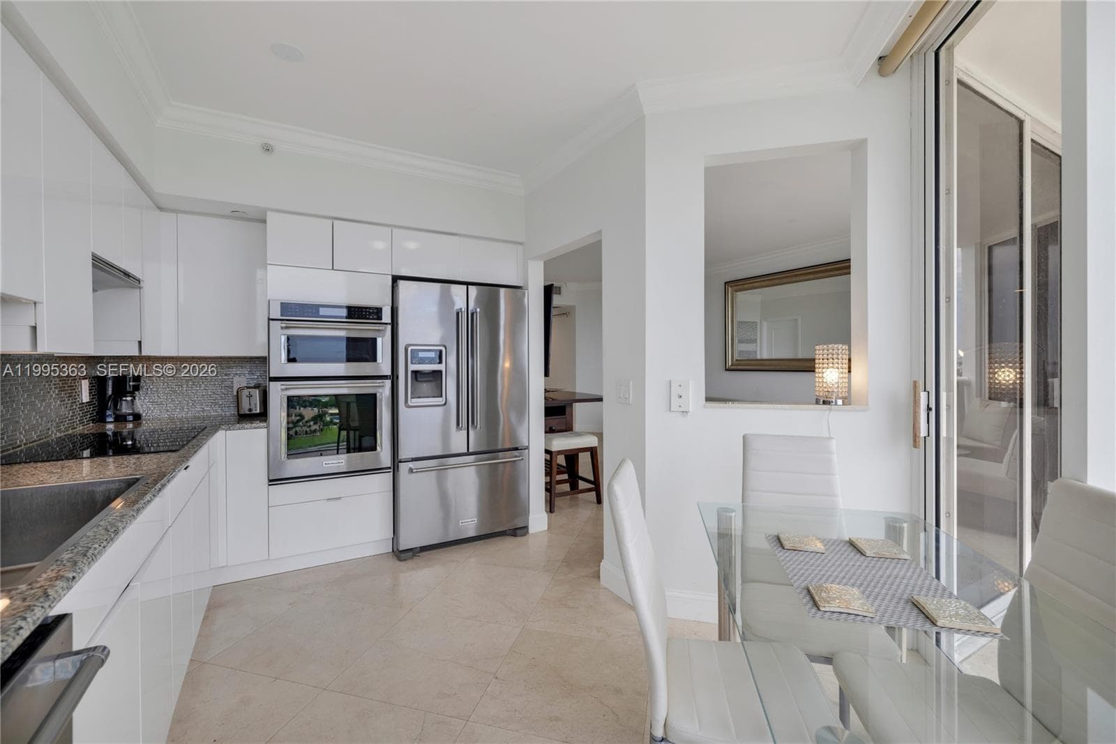 4779 Collins Ave 1706 photo 7