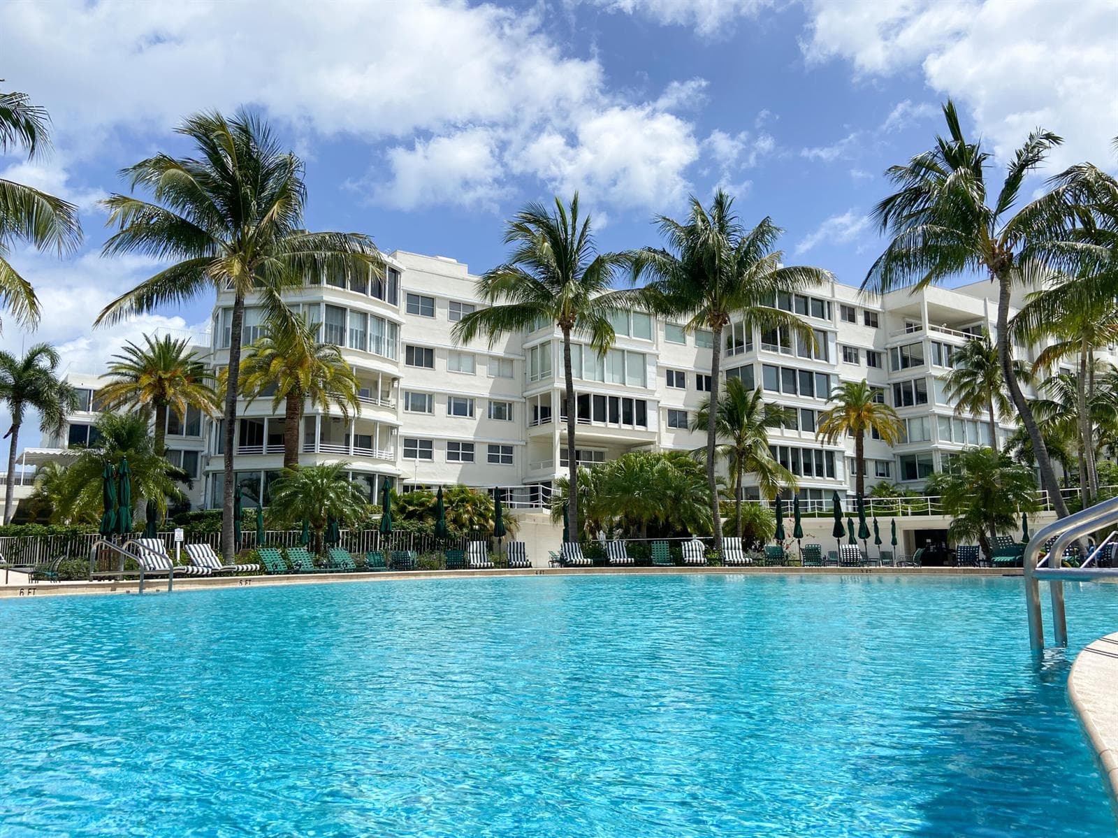 44 Cocoanut Row 610a photo 13