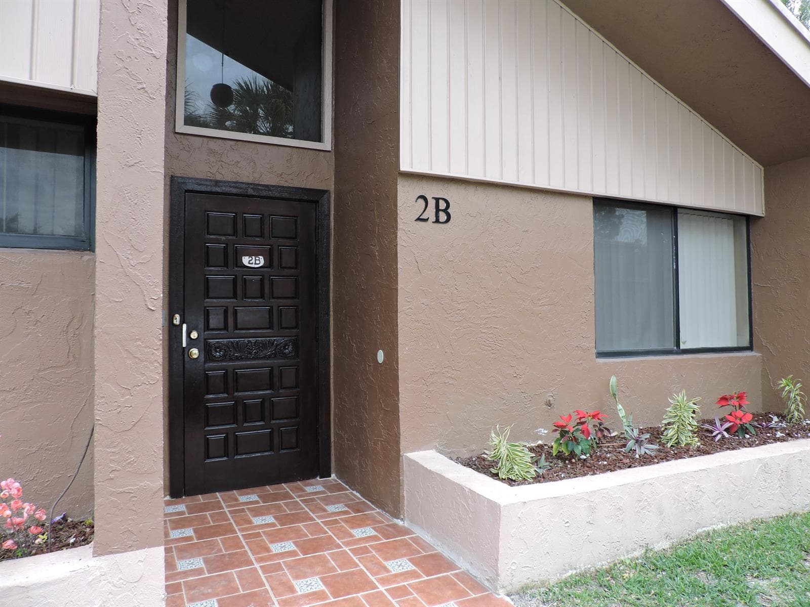 166 Sparrow Drive 2b photo 1