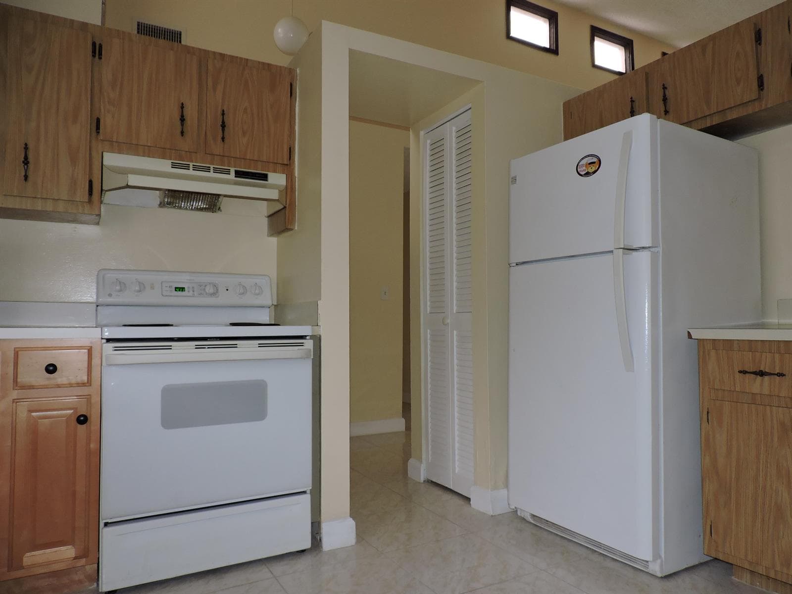 166 Sparrow Drive 2b photo 4