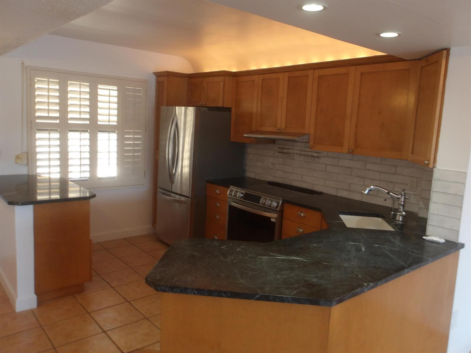 896 N Federal Highway 431 photo 5