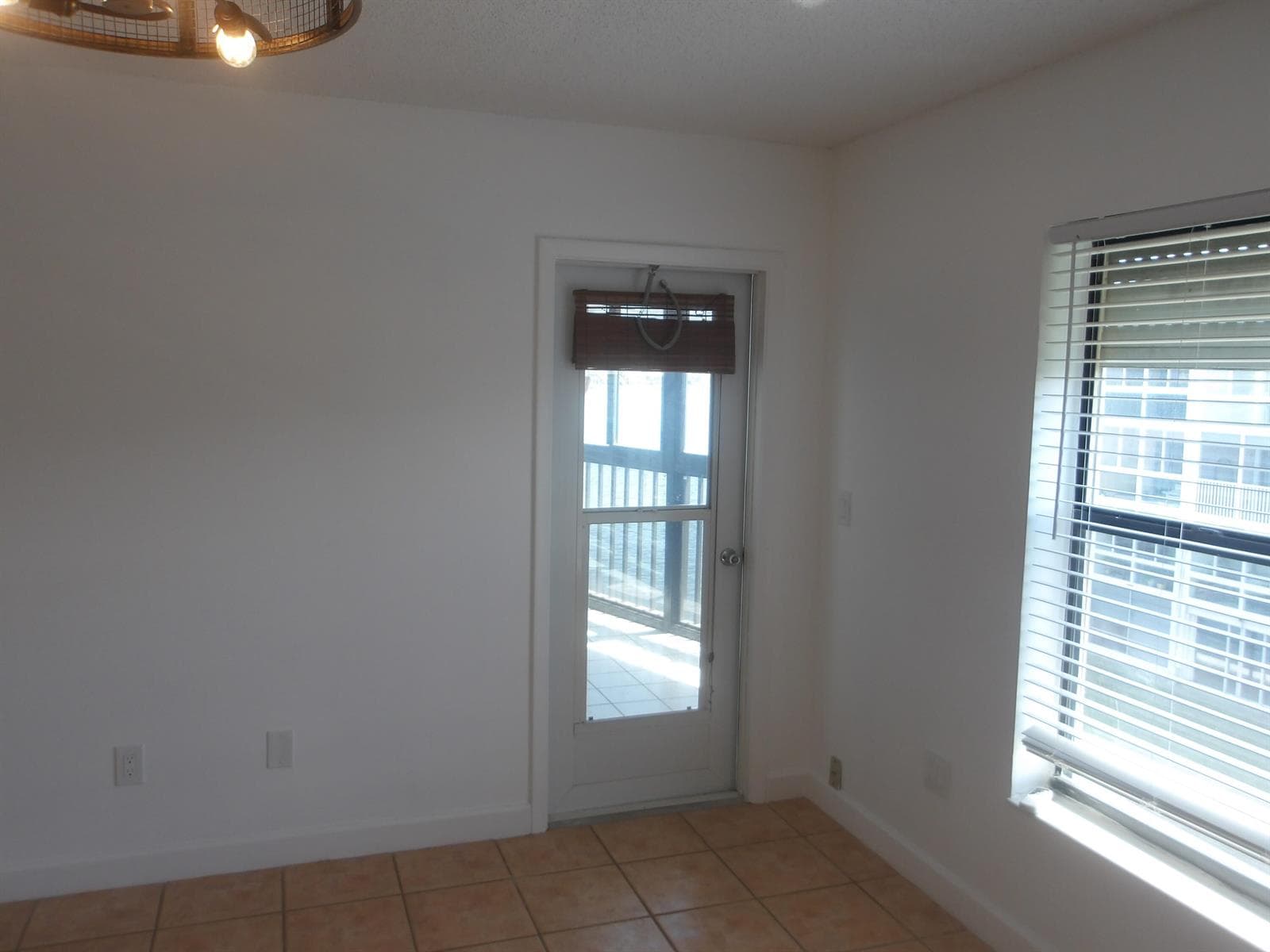 896 N Federal Highway 431 photo 9