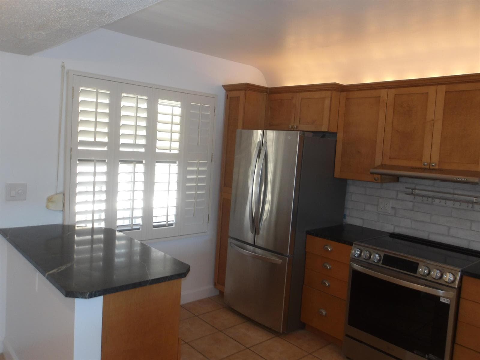 896 N Federal Highway 431 photo 4