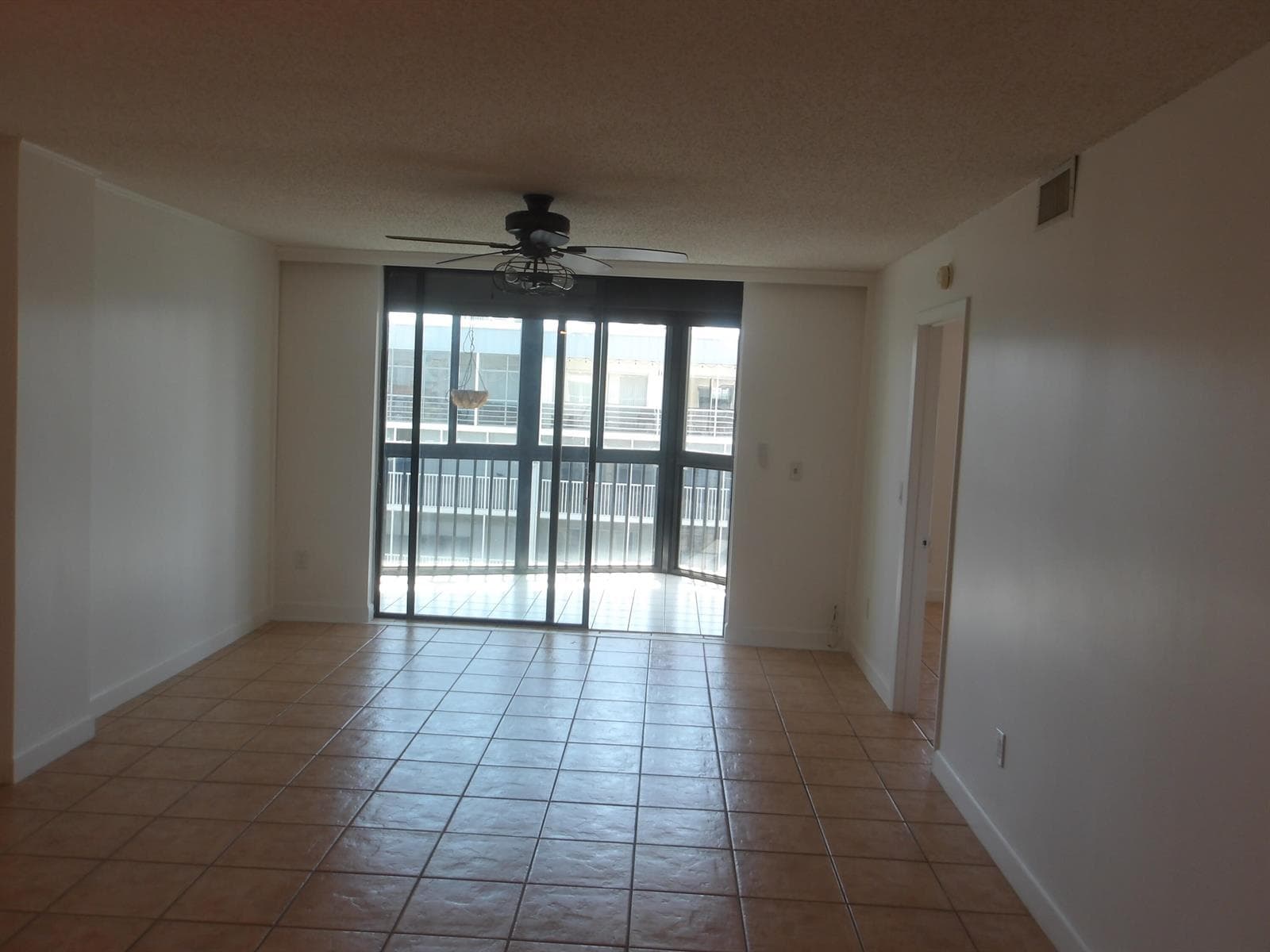 896 N Federal Highway 431 photo 8
