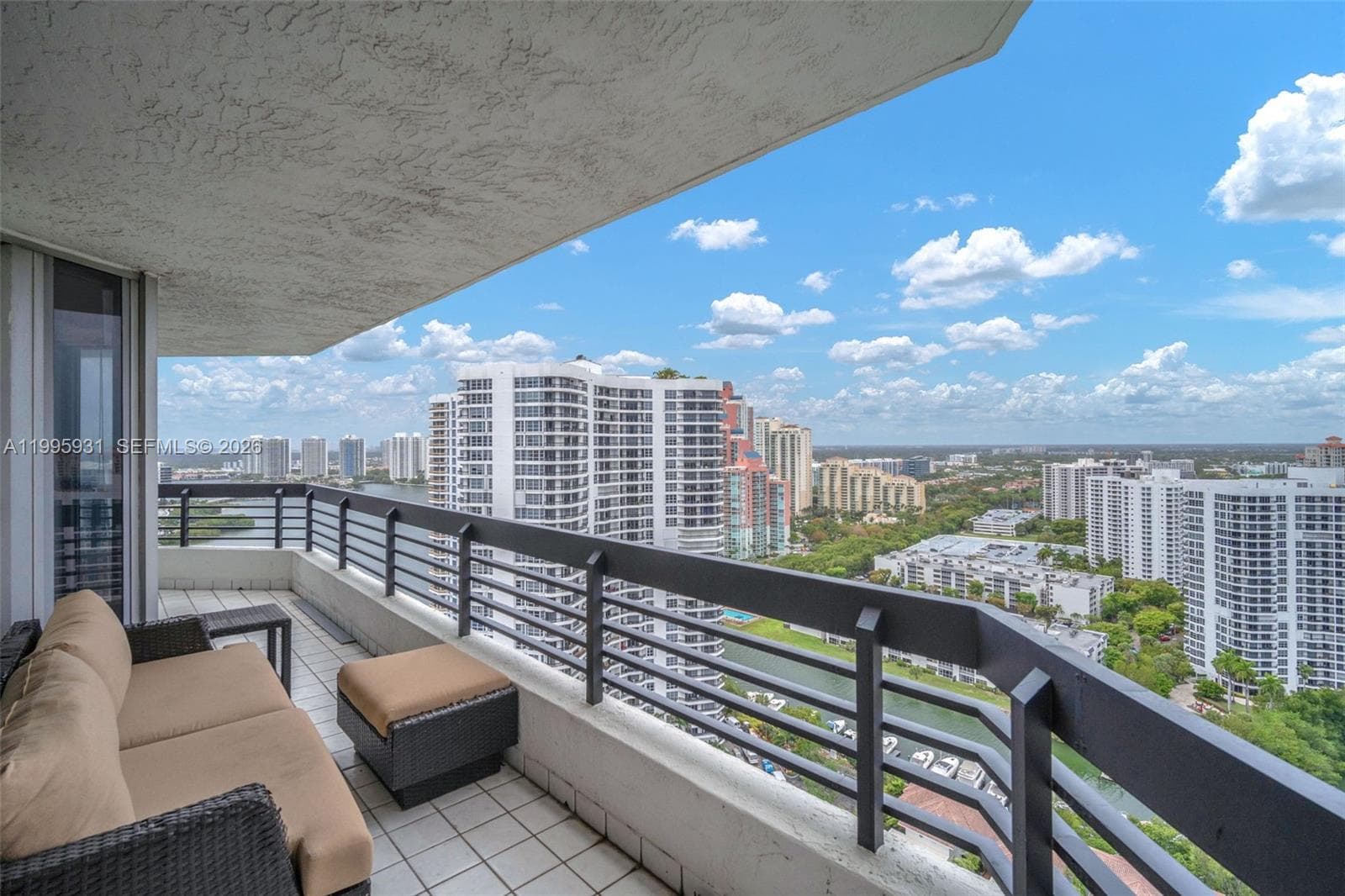 3500 Mystic Pointe Dr 3001 photo 17