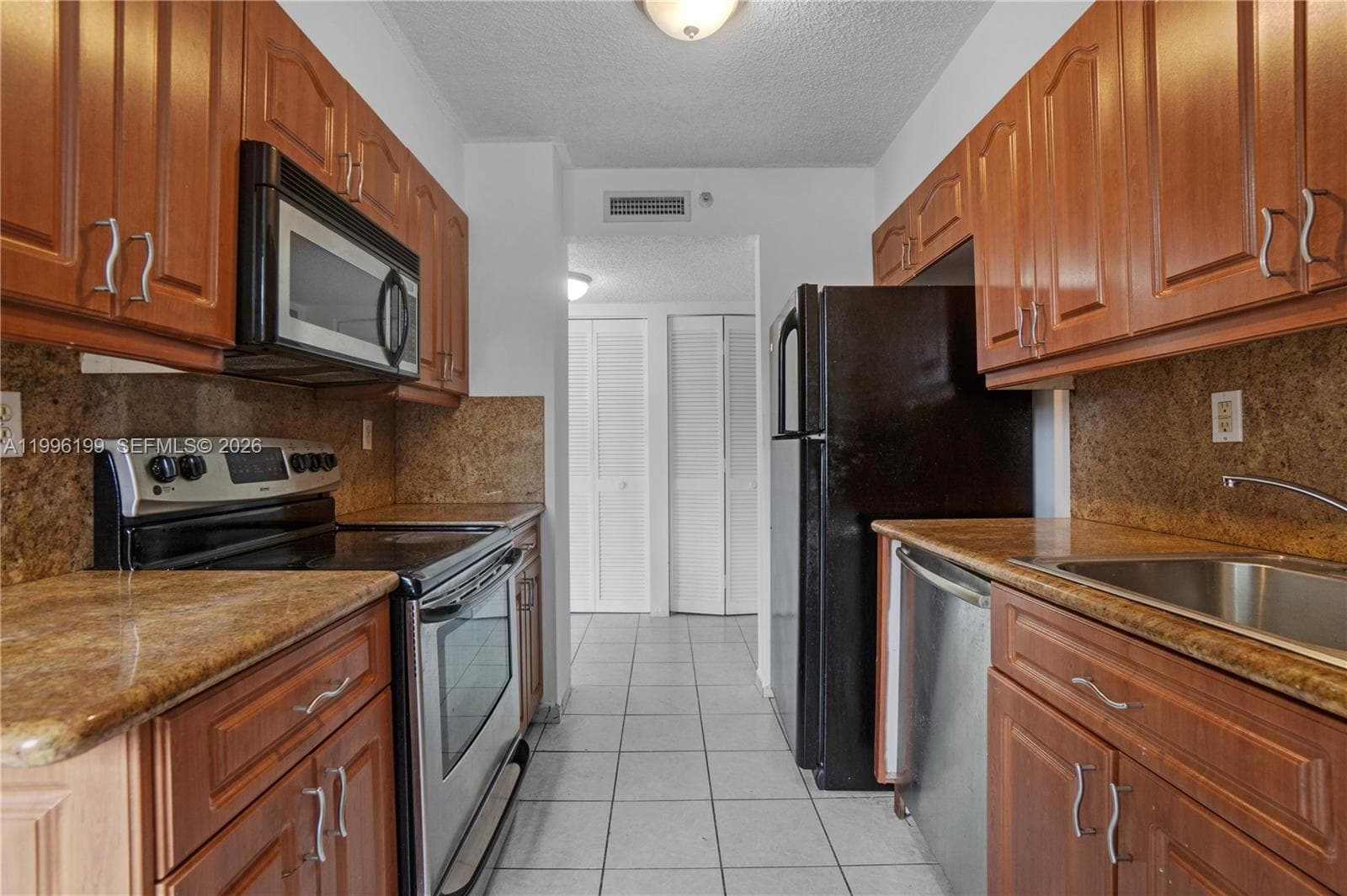 1688 West Ave 408 photo 5
