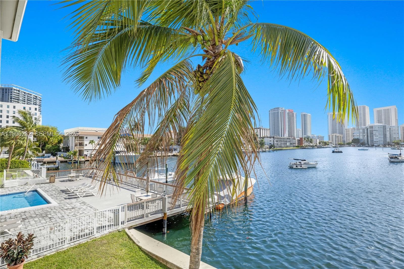 462 Golden Isles Dr 210 photo 23