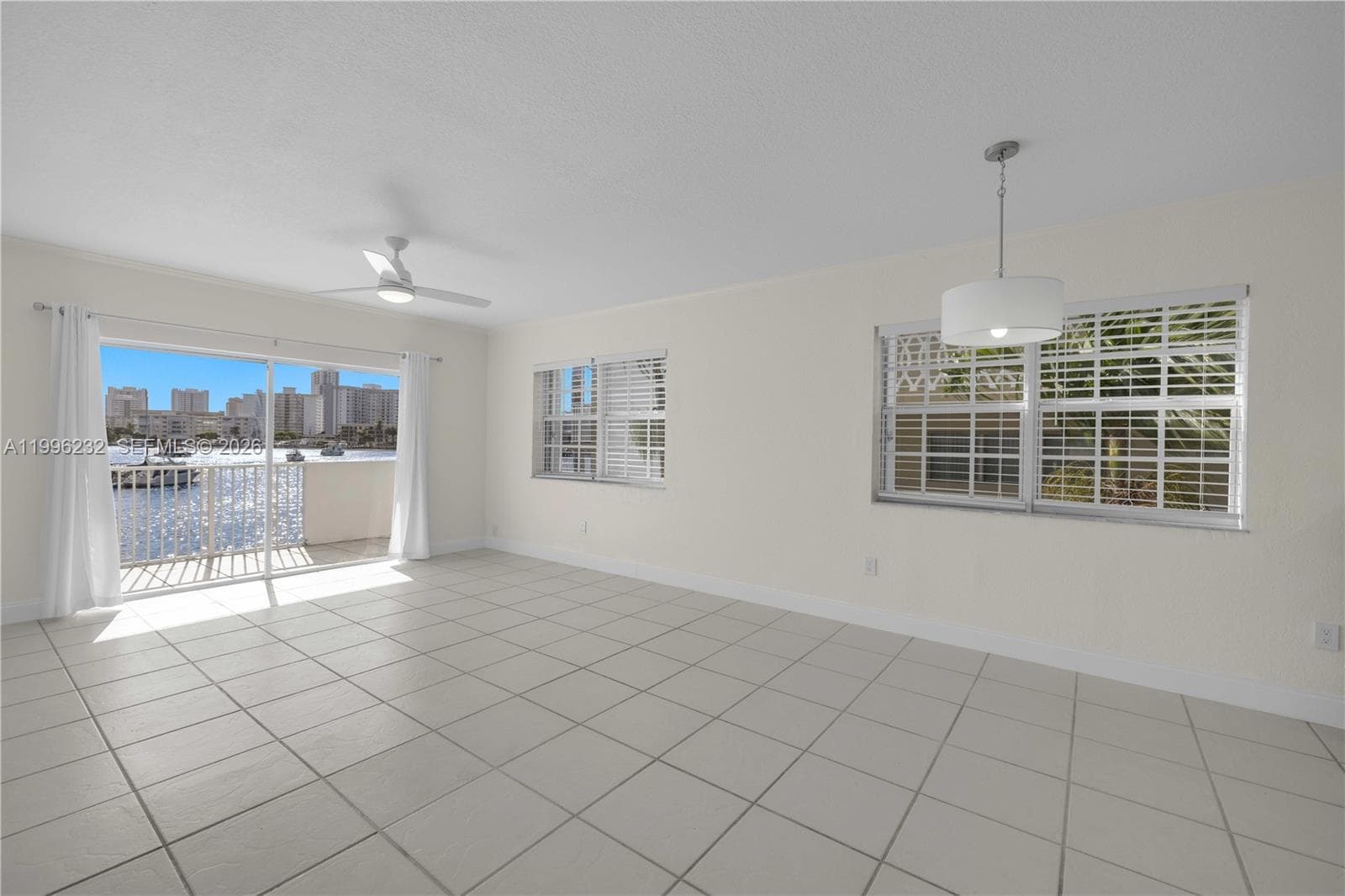 462 Golden Isles Dr 210 photo 2