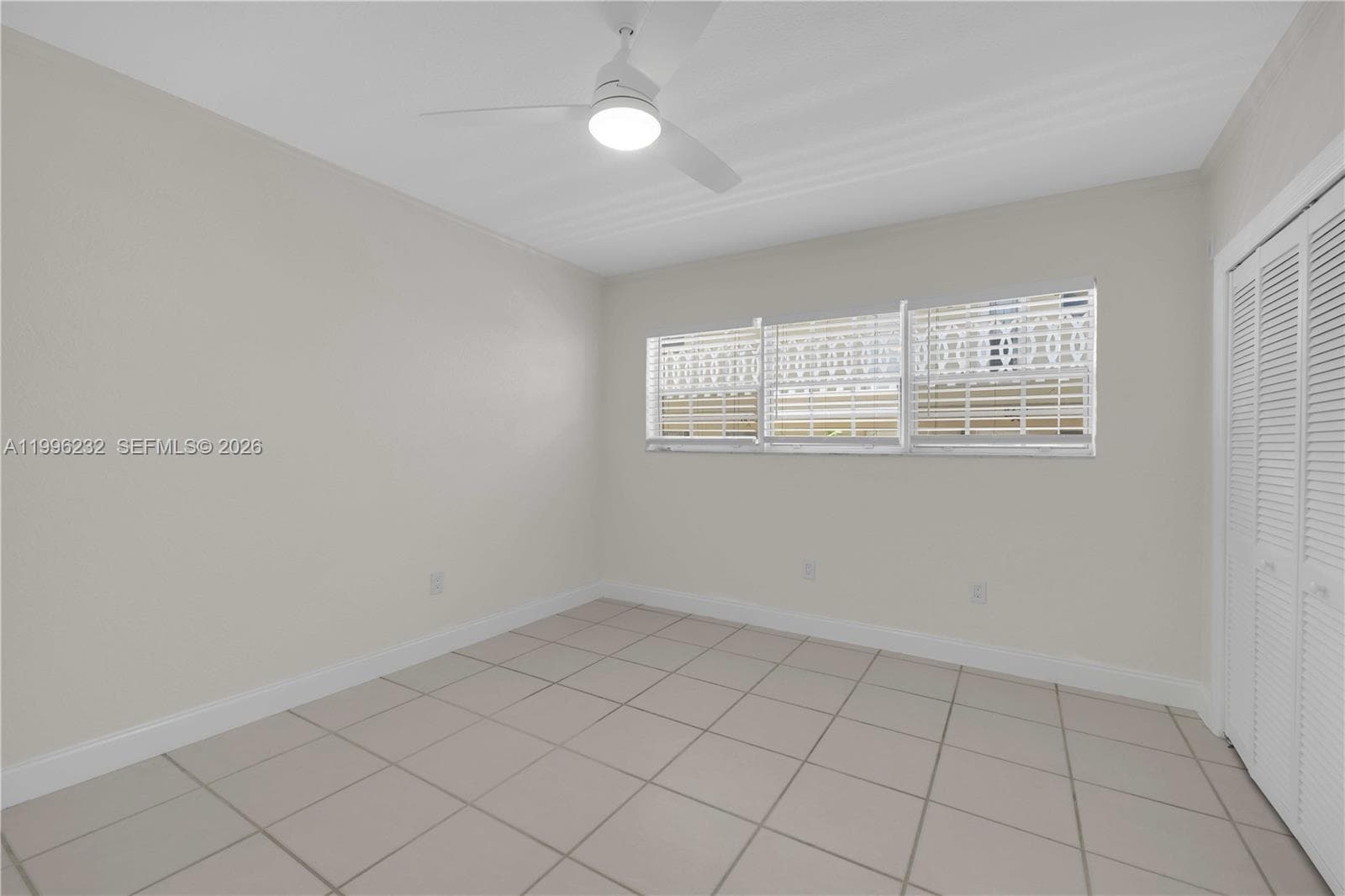 462 Golden Isles Dr 210 photo 15