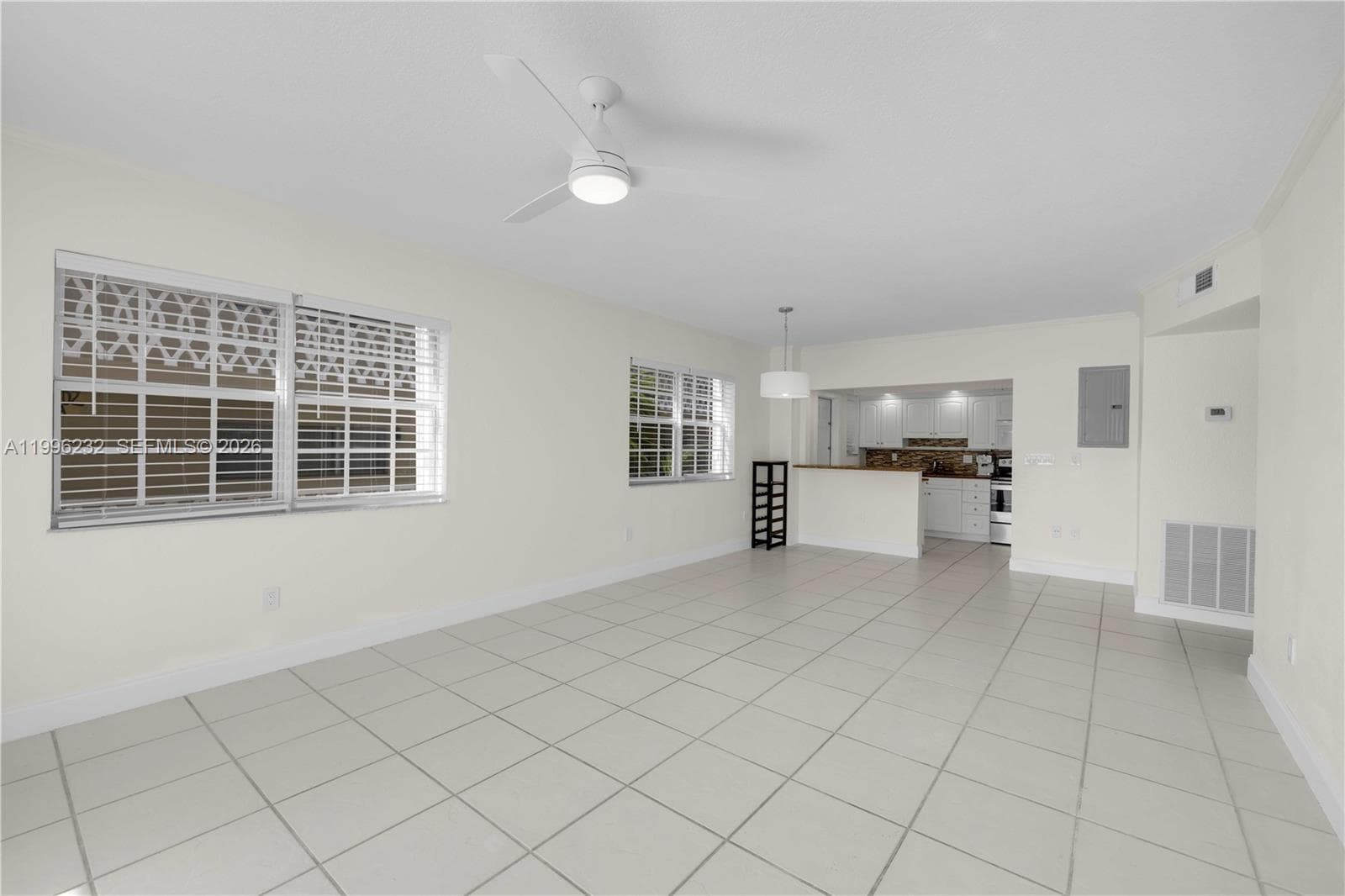 462 Golden Isles Dr 210 photo 4