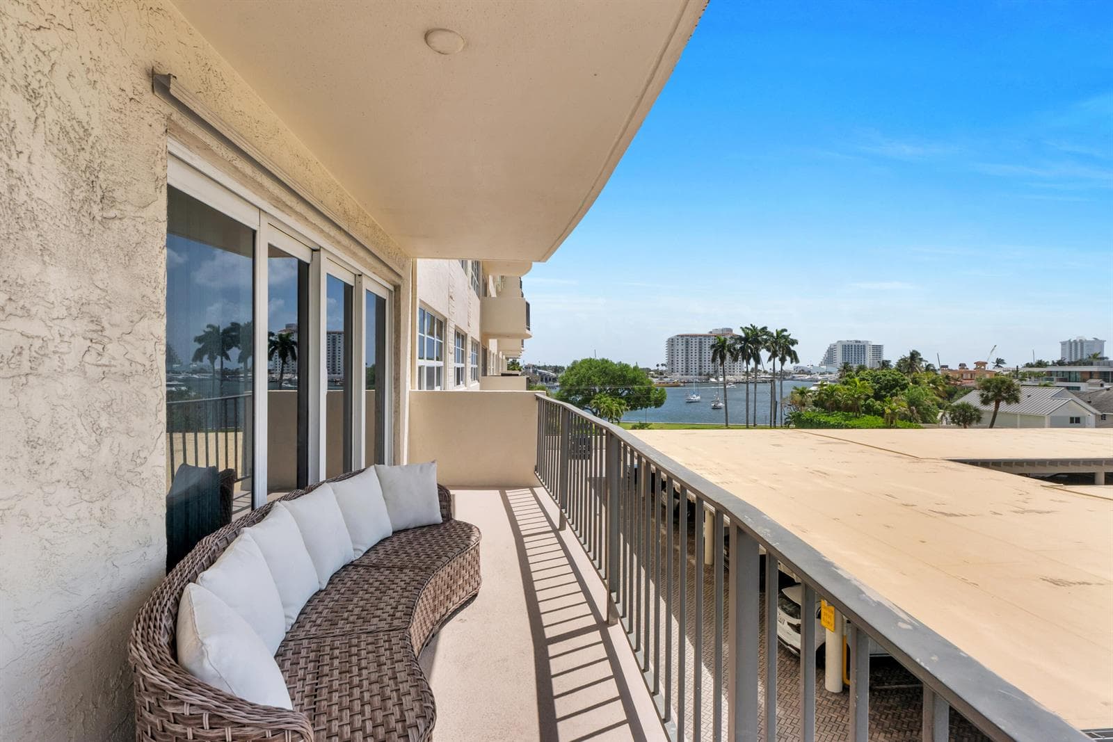 2500 E Las Olas Boulevard 409 photo 2