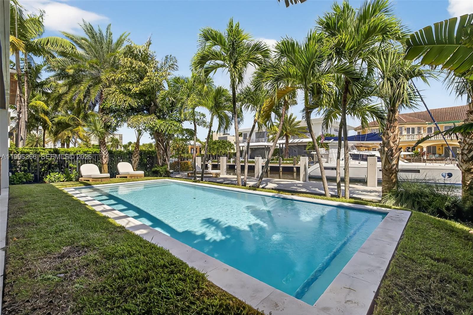 620 Solar Isle Dr photo 10