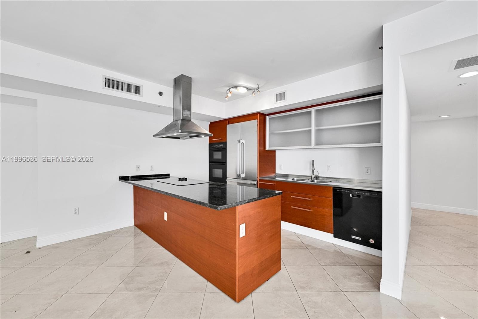 1850 S Ocean Dr 3510 photo 12