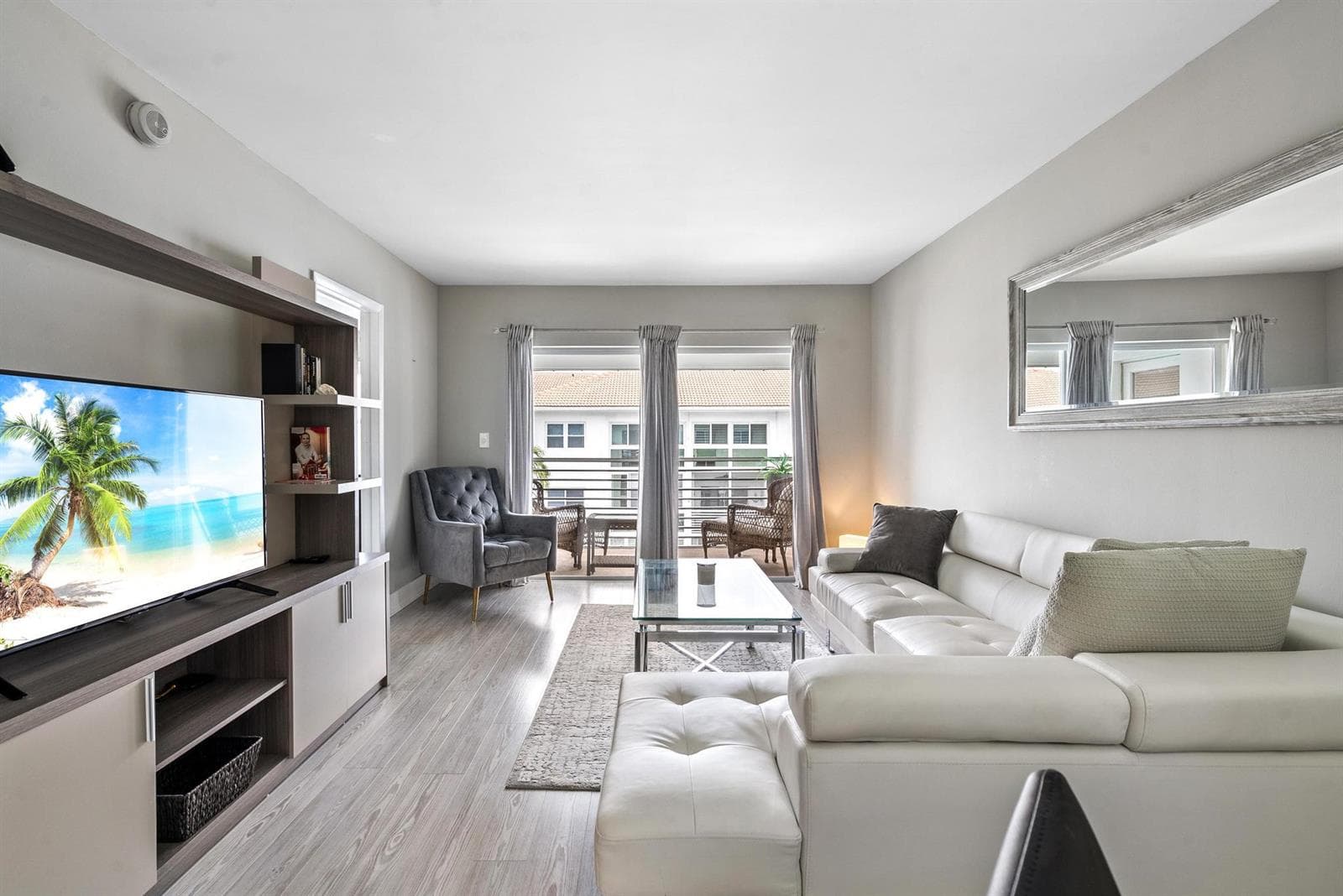 1461 S Ocean Boulevard 304 photo 4