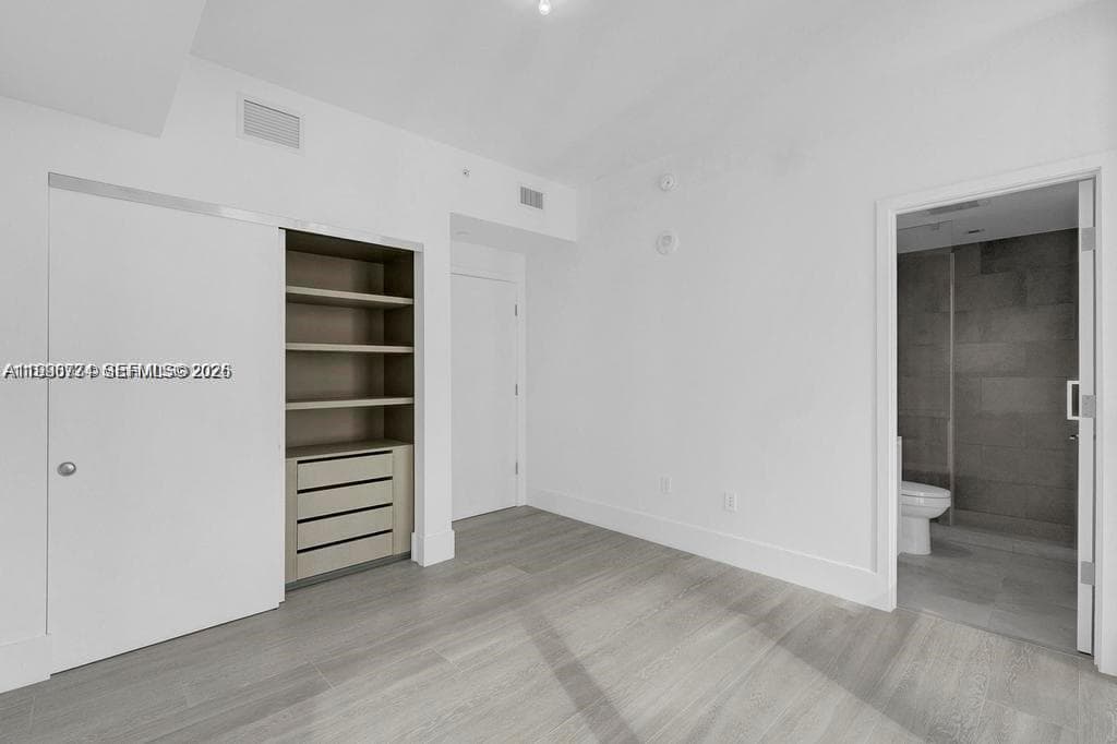 788 NE 23rd St 1402 photo 22