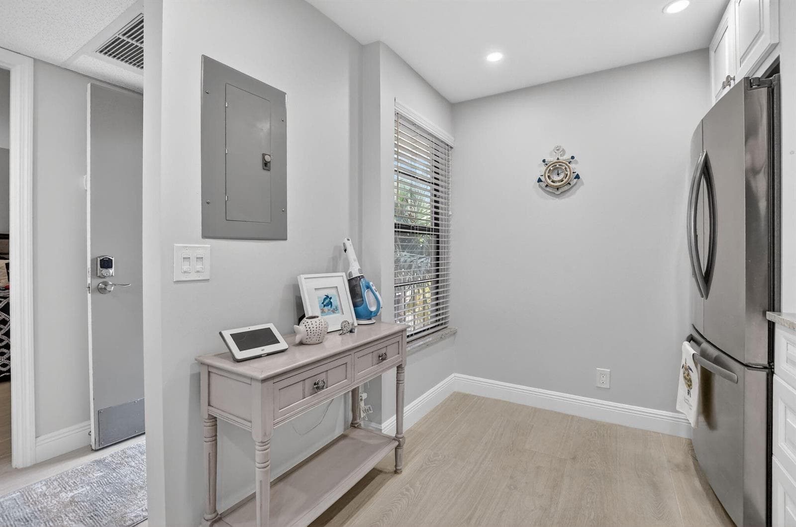 6 Royal Palm Way 409 photo 5
