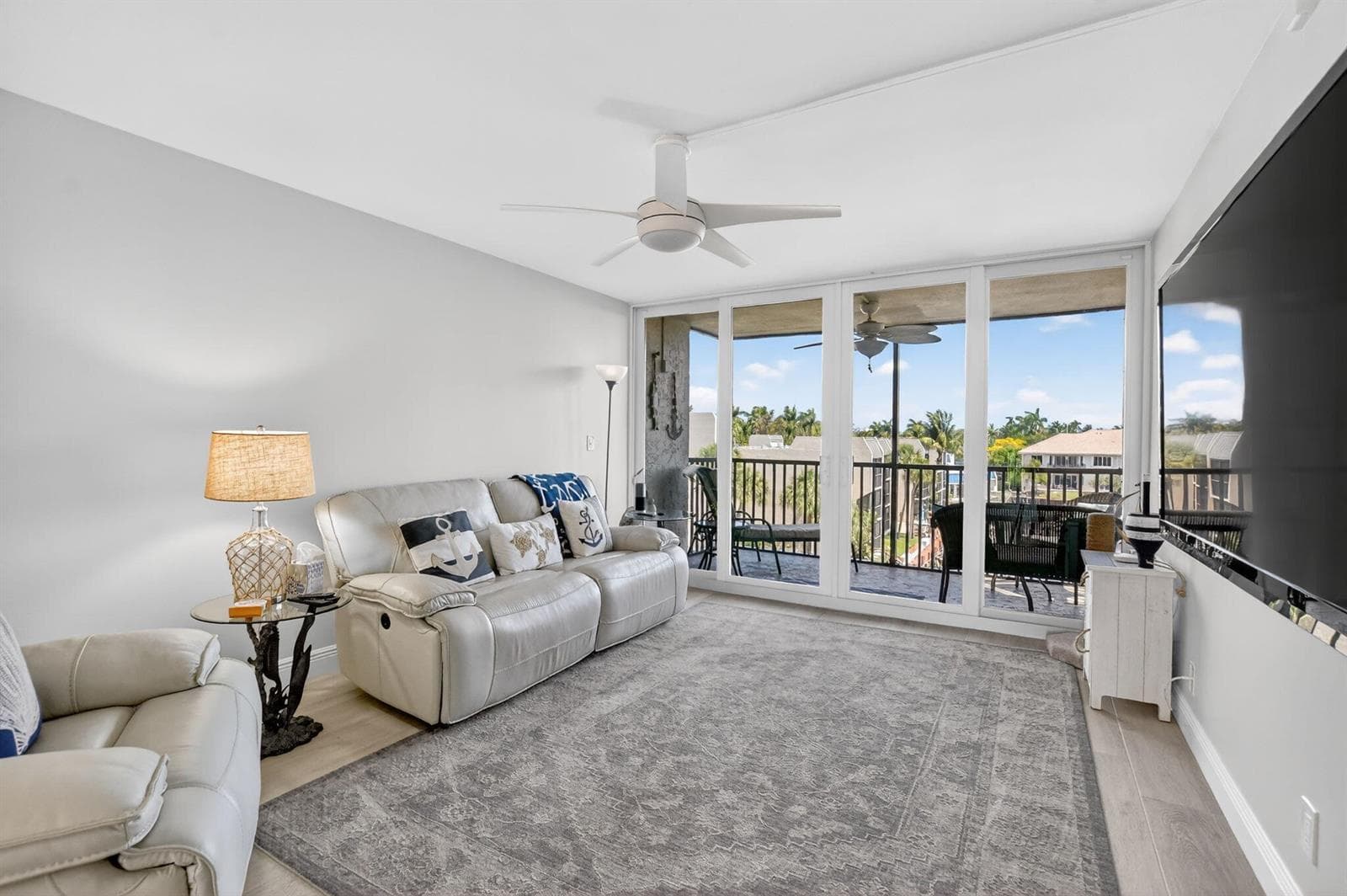 6 Royal Palm Way 409 photo 11