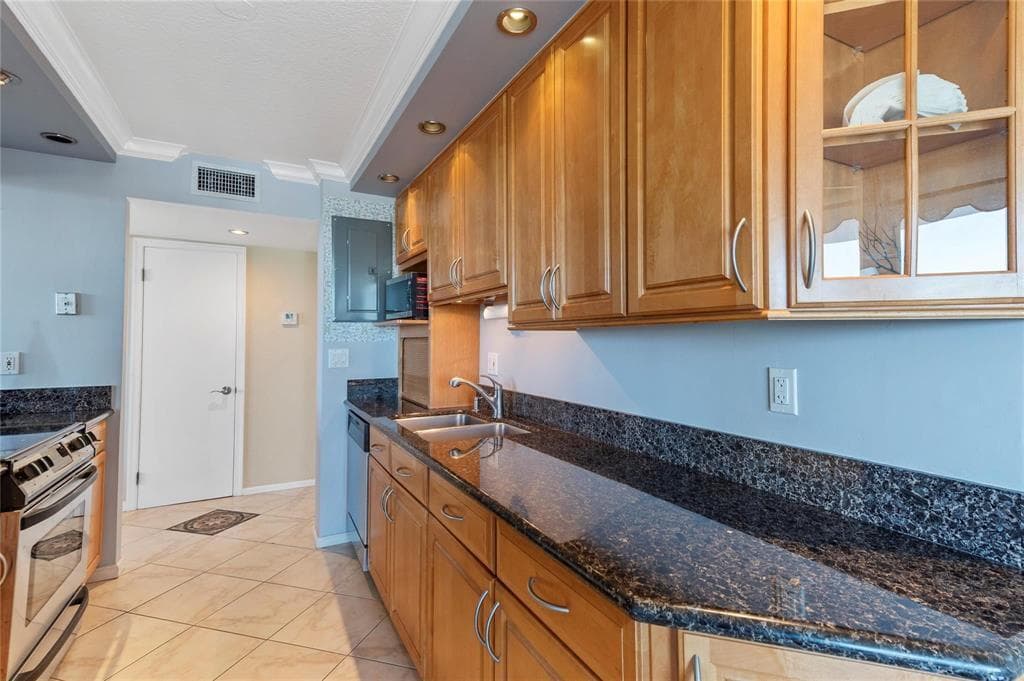 2881 NE 33rd Court Ph A photo 4