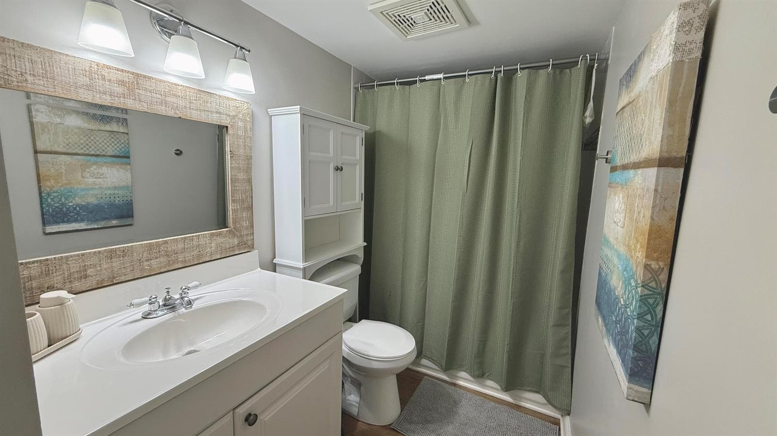 401 Golden Isles Drive 409 photo 23