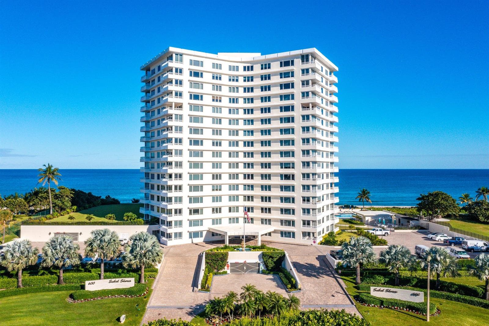 600 S Ocean Boulevard 504 photo 2