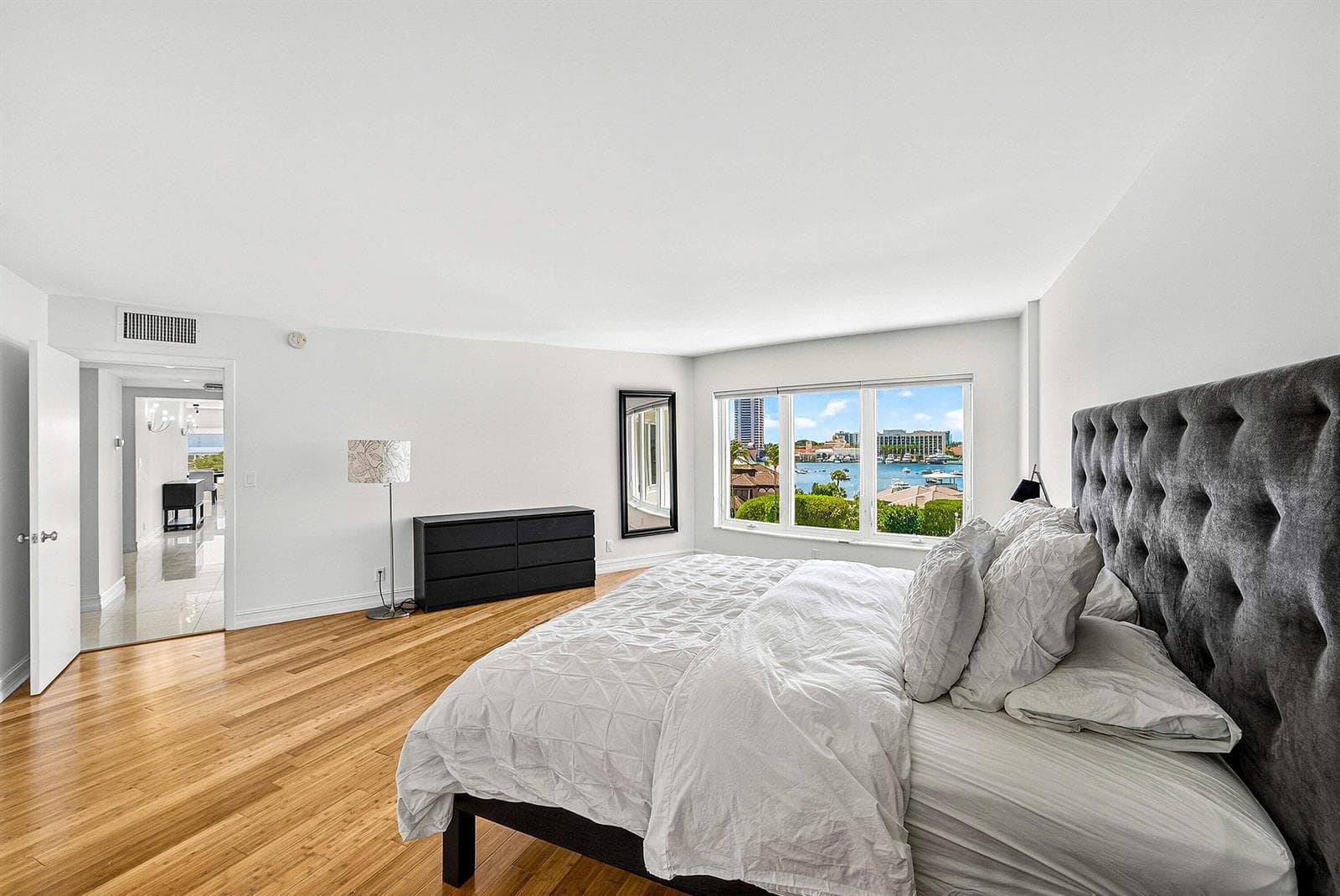 600 S Ocean Boulevard 504 photo 17
