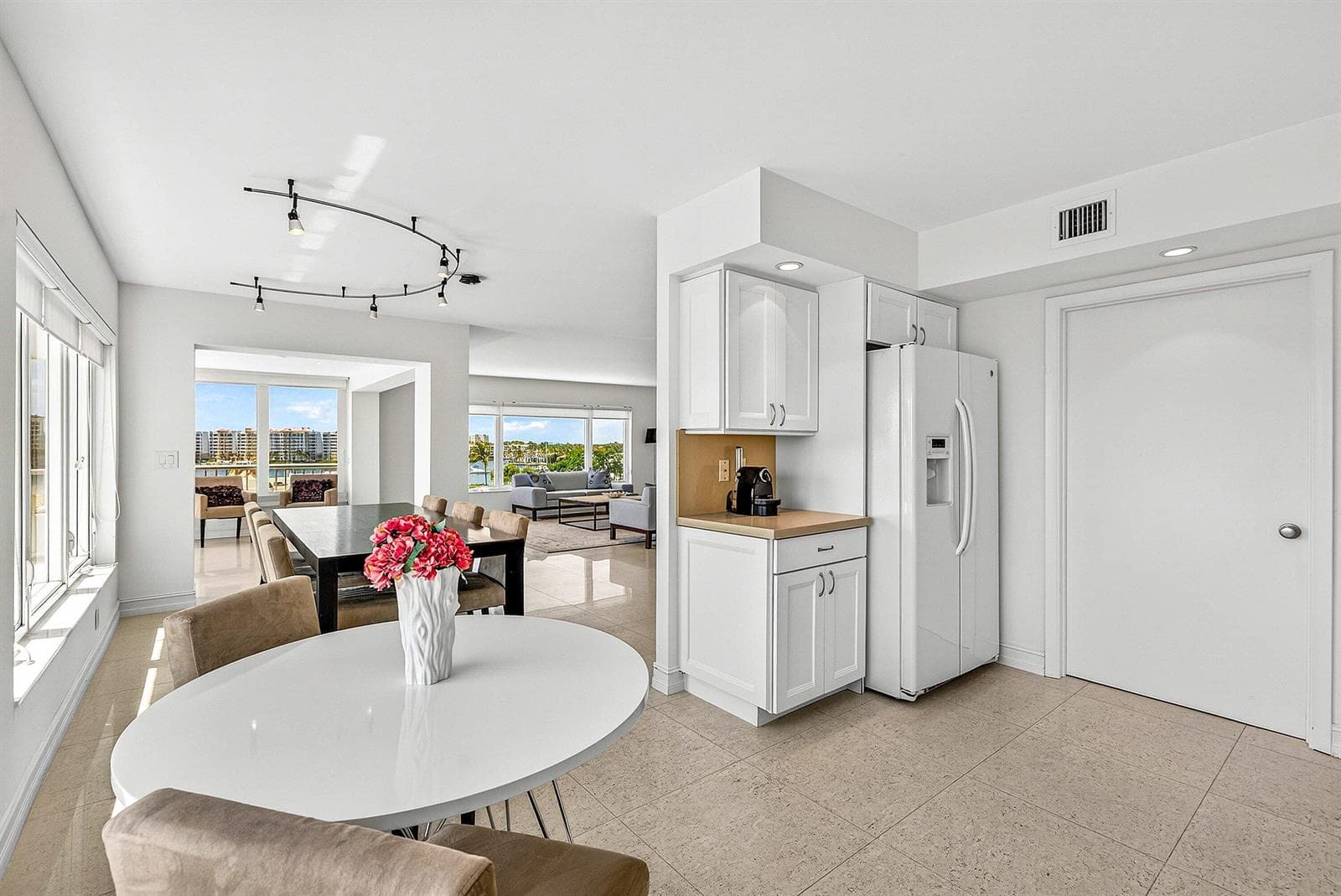 600 S Ocean Boulevard 504 photo 10