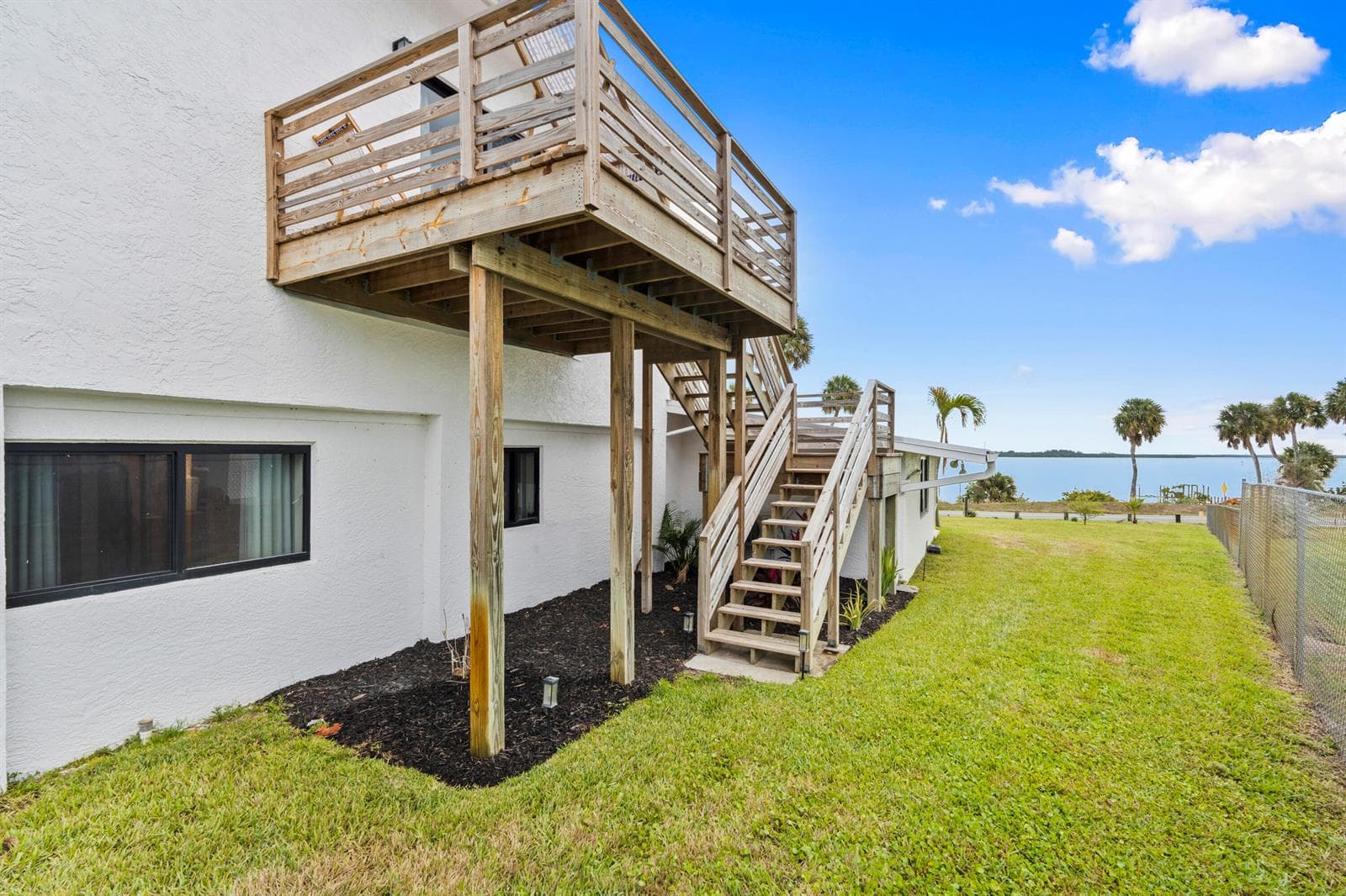 8309 S Indian River Drive photo 21