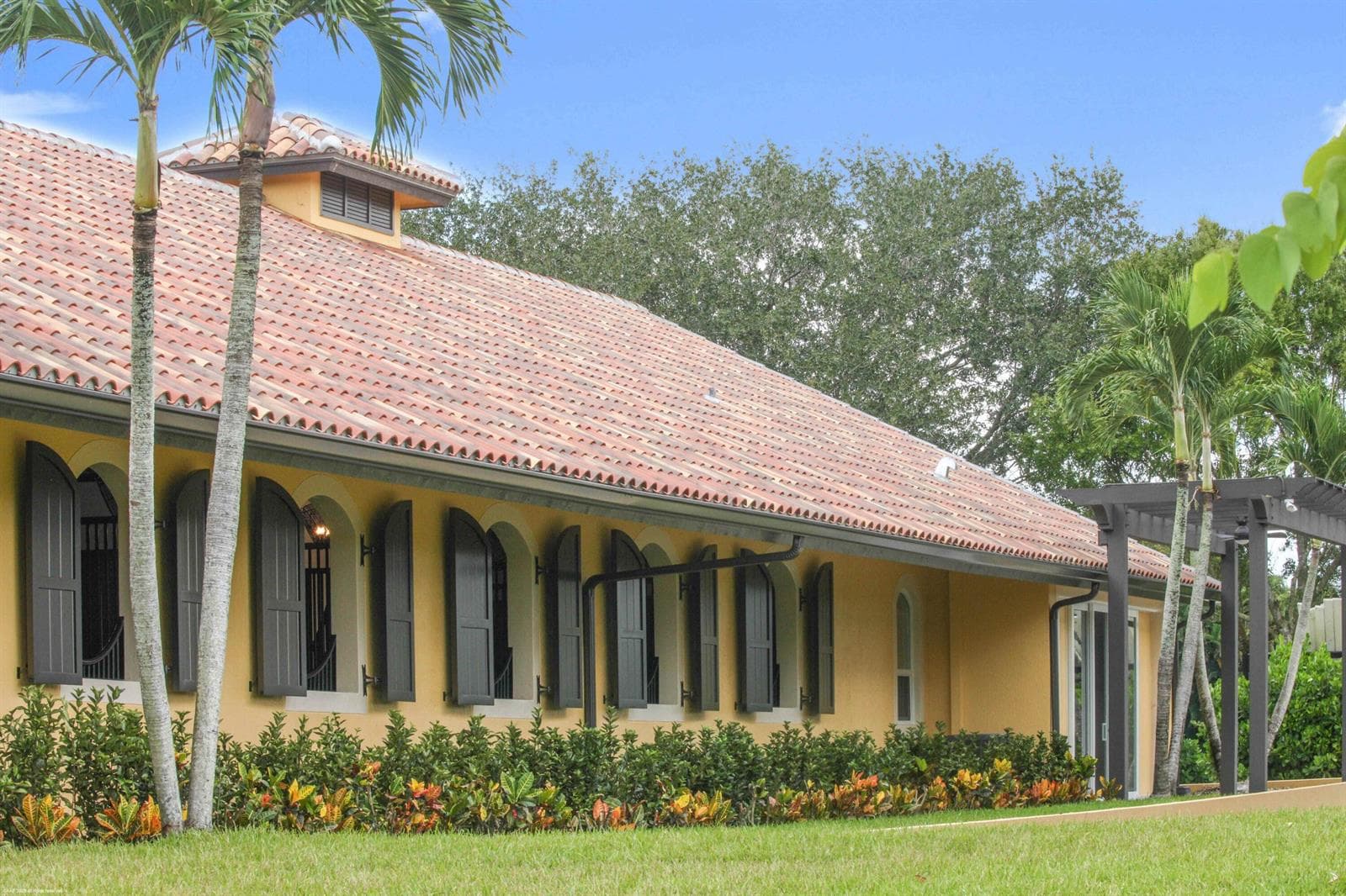 4985 Stables Way photo 16