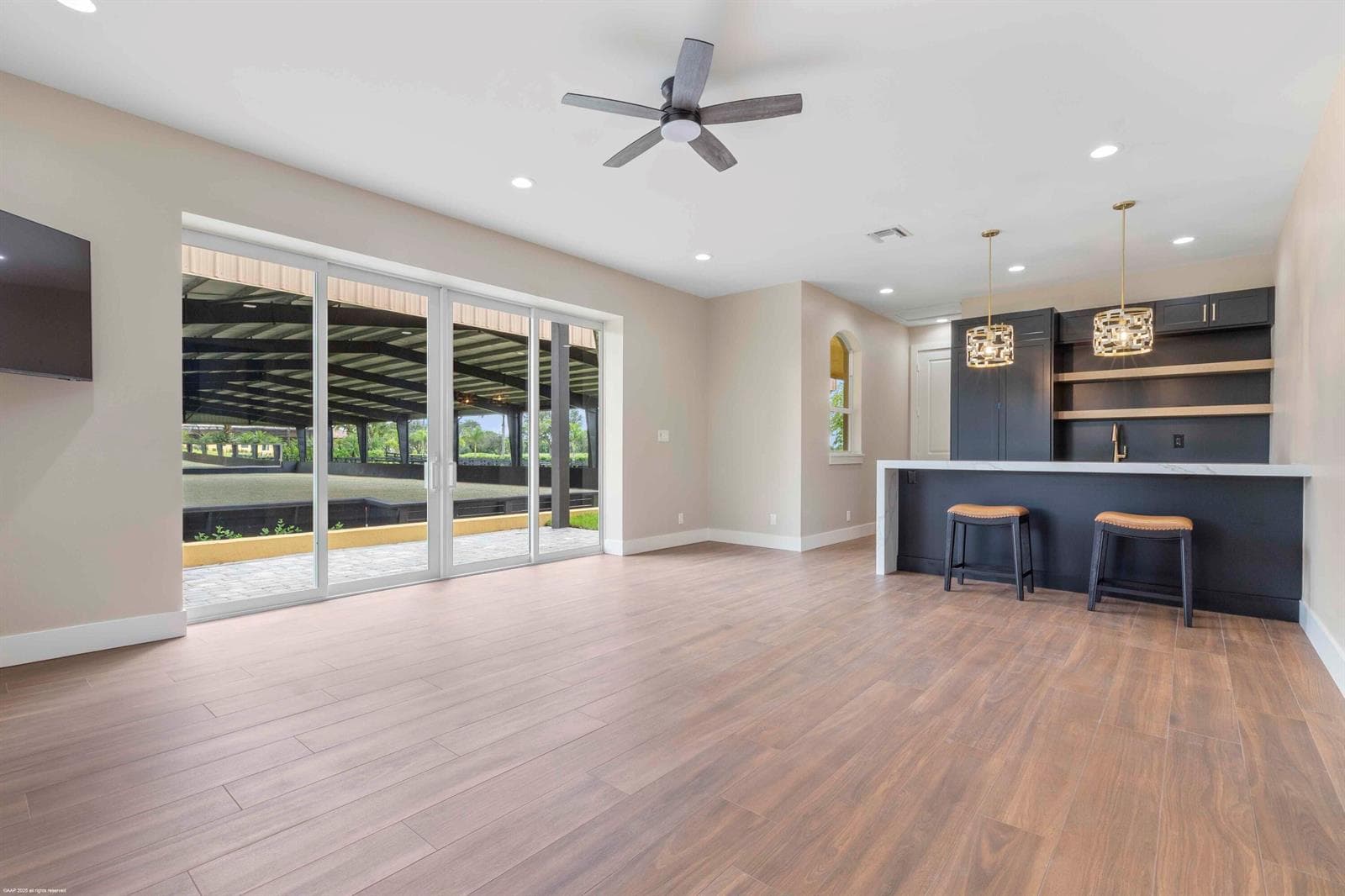 4985 Stables Way photo 10