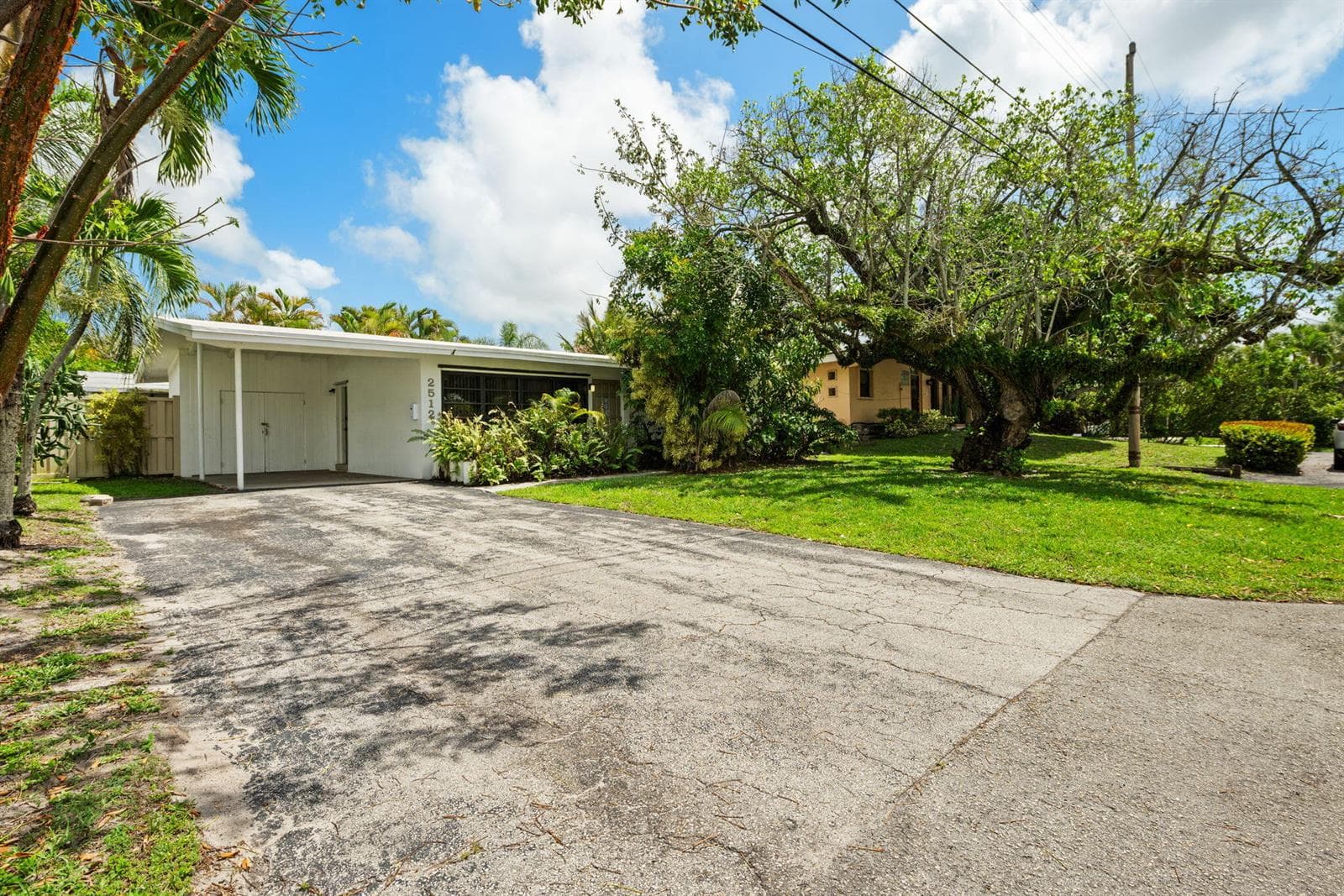 2512 Sugarloaf Lane photo 7