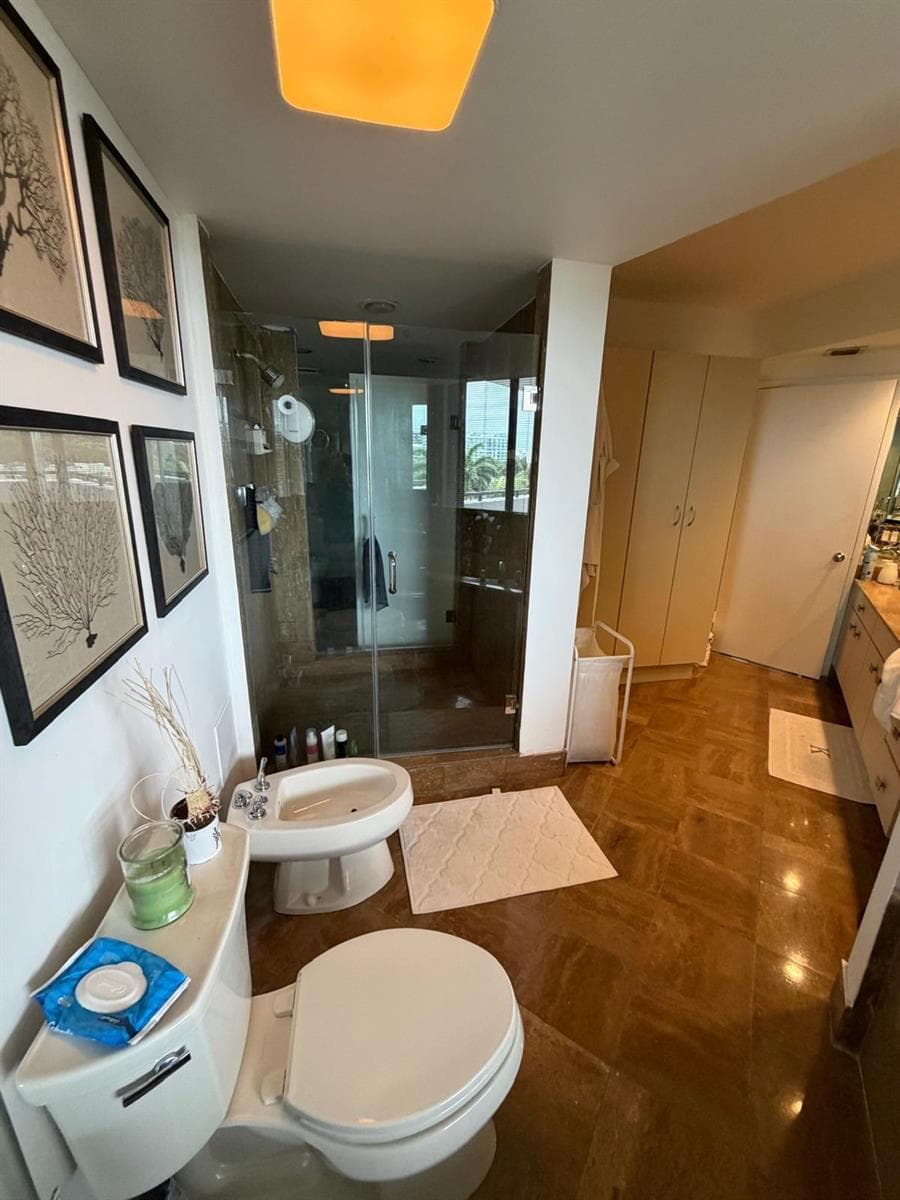 1581 Brickell Avenue 406 photo 19