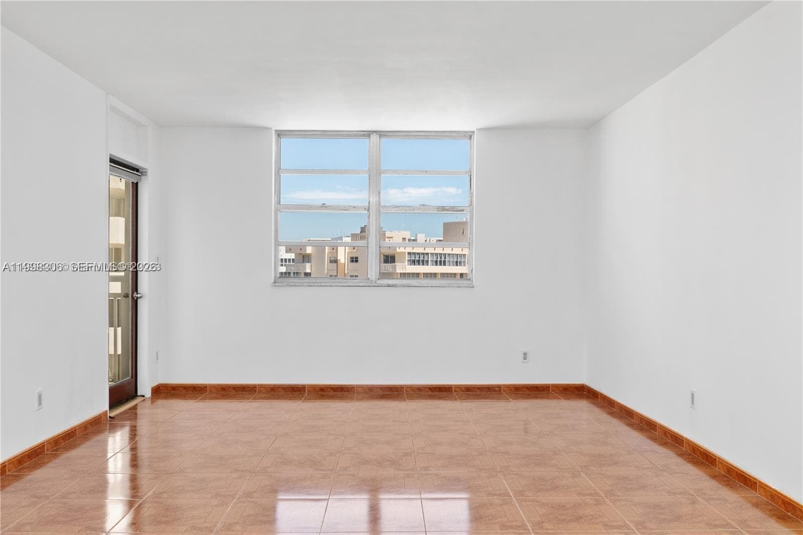 1849 S Ocean Dr 1103 photo 5