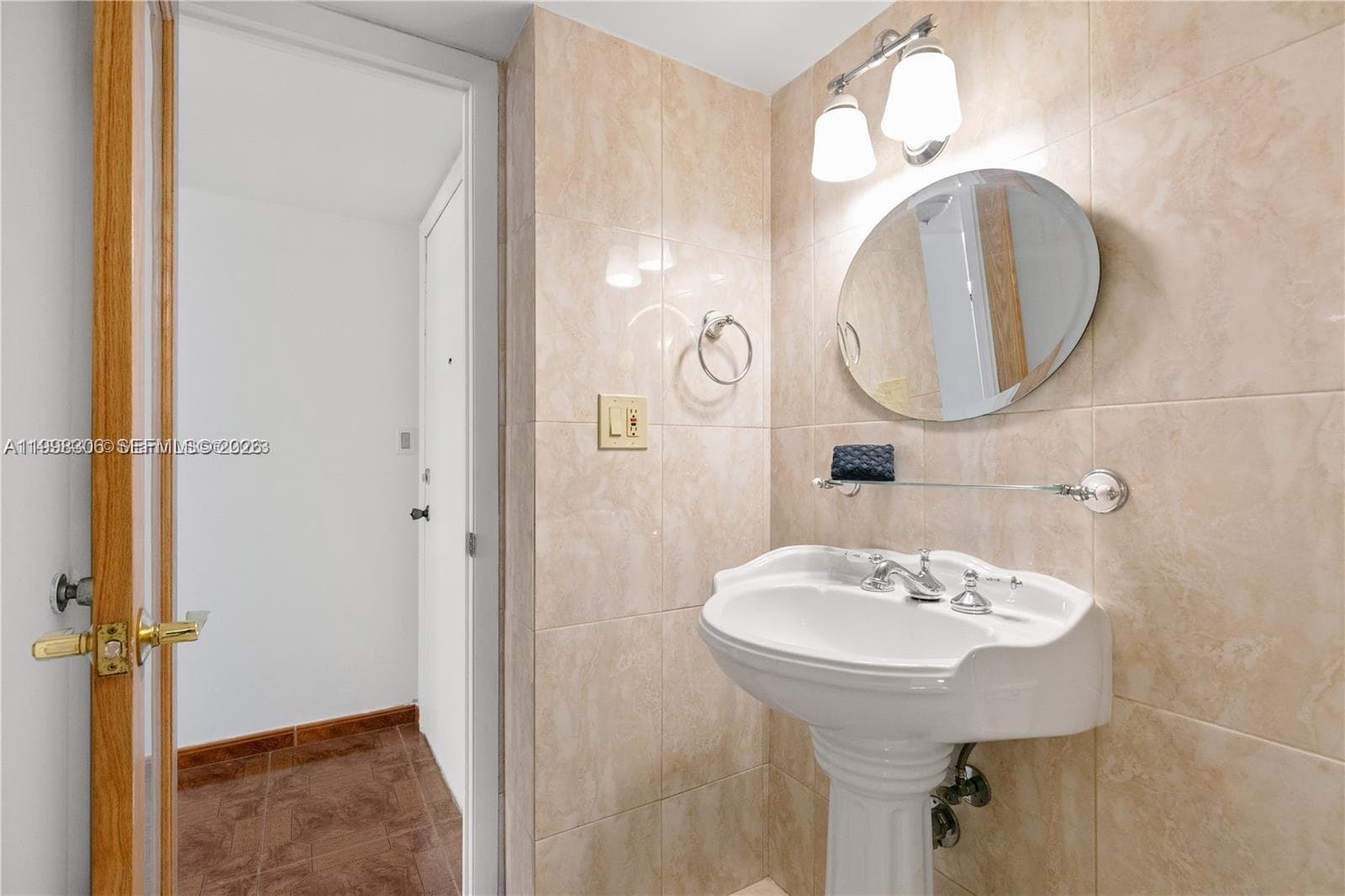 1849 S Ocean Dr 1103 photo 21