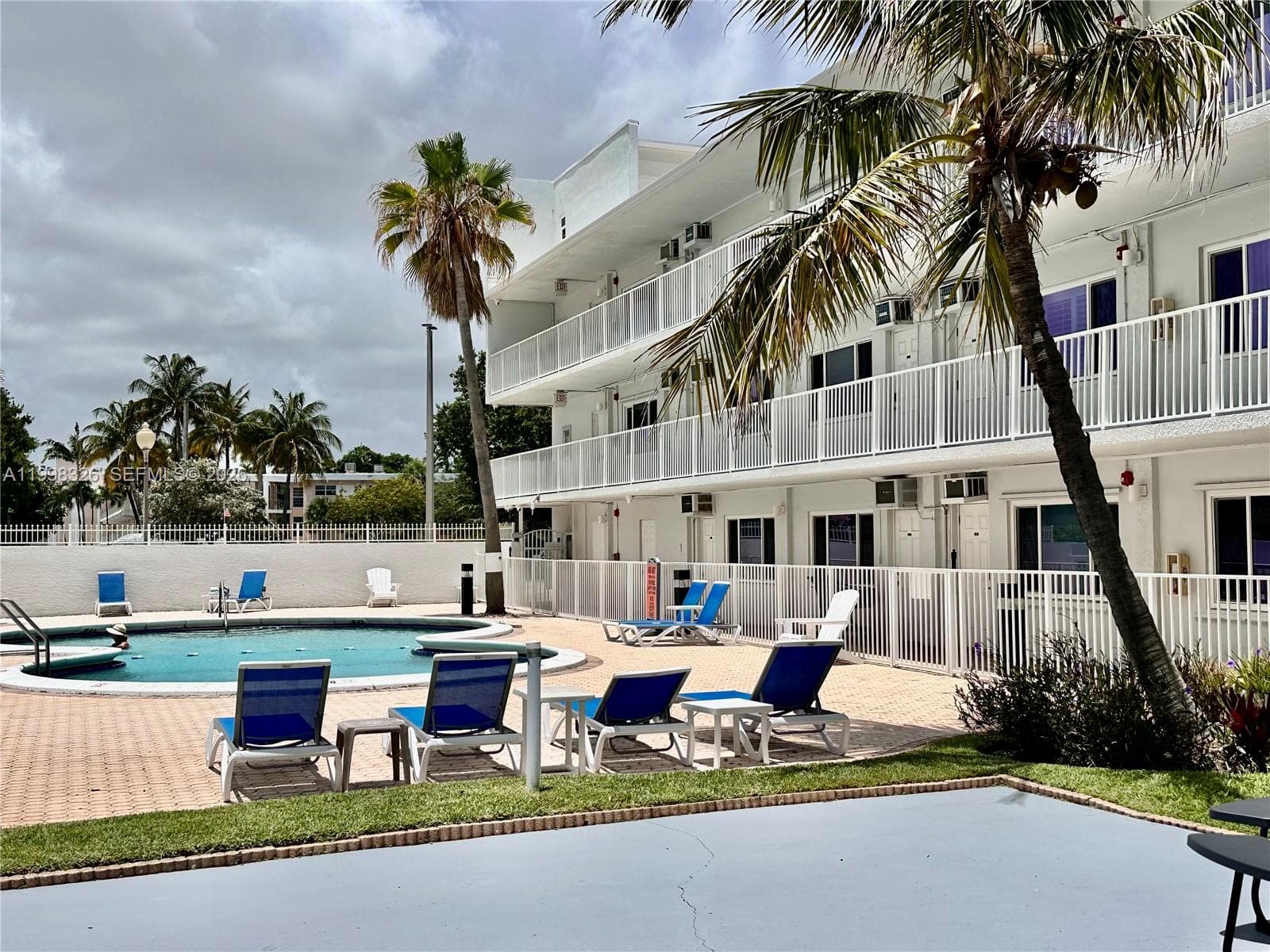 1480 S Ocean Blvd 104 photo 2