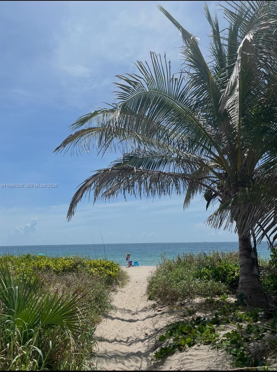 1480 S Ocean Blvd 104 photo 4
