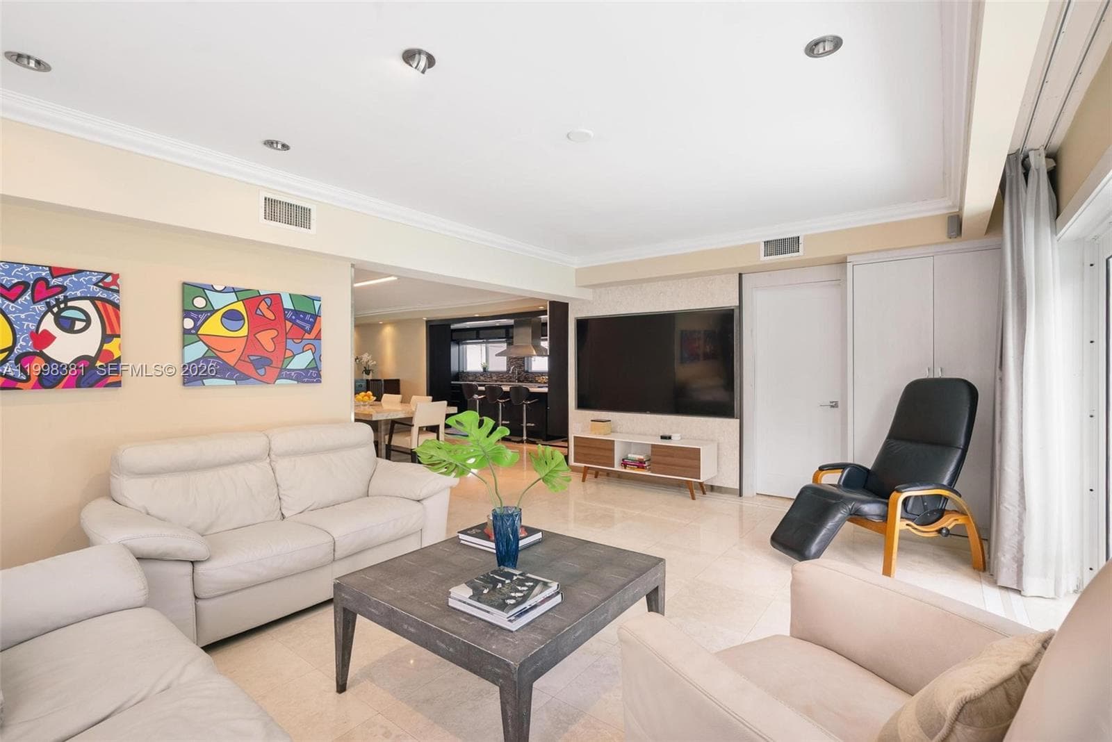 9141 Abbott Ave photo 4