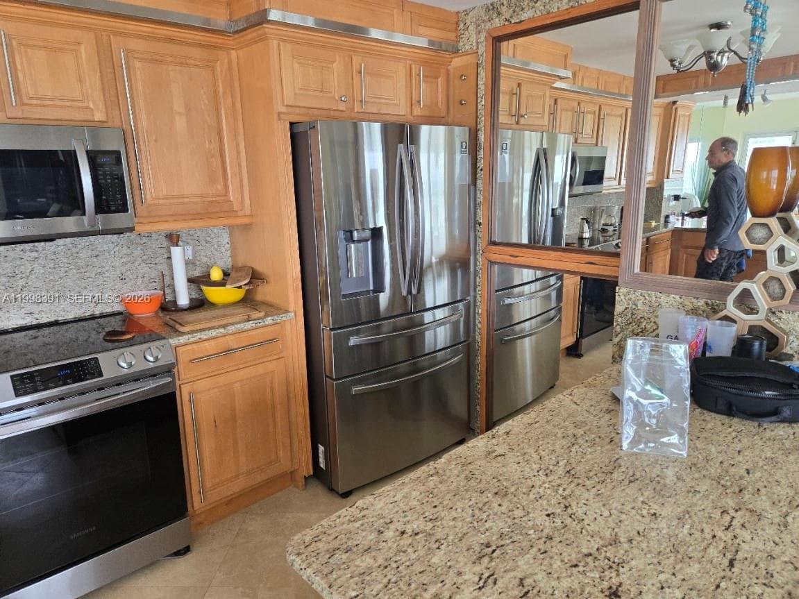 3550 NE Galt Ocean Dr 501 photo 17