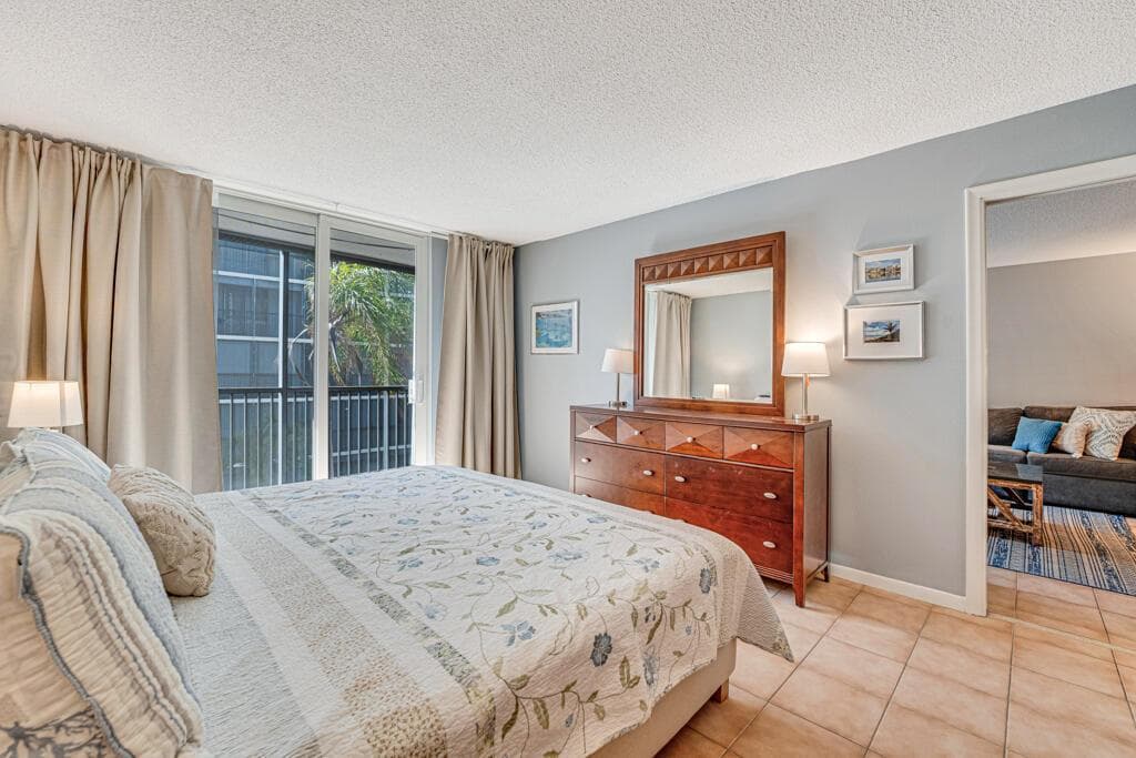 760 E Ocean Avenue 303 photo 14