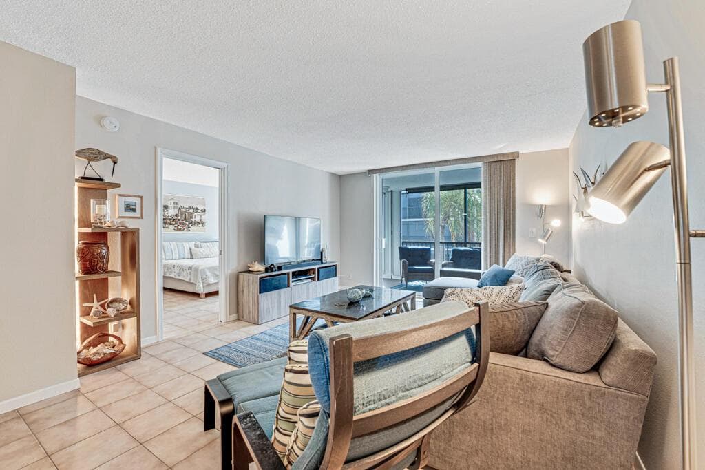 760 E Ocean Avenue 303 photo 4