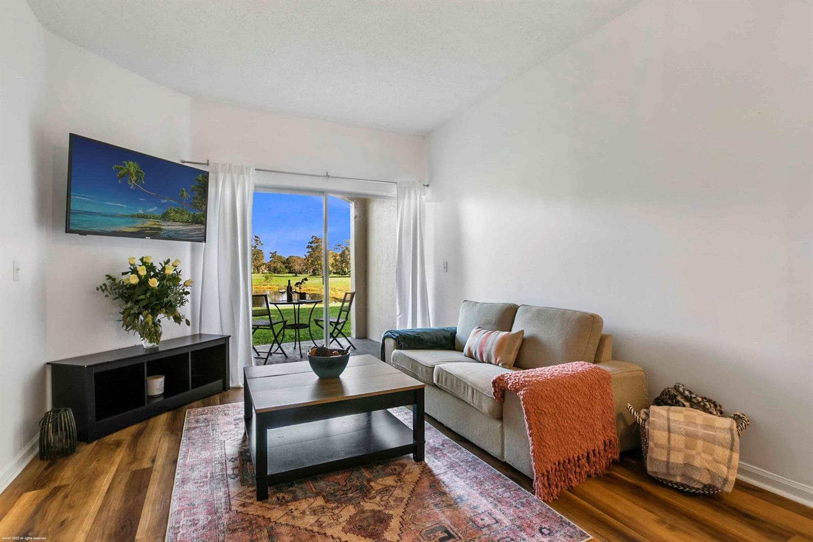 2040 Greenview Shores Boulevard 203 photo 2