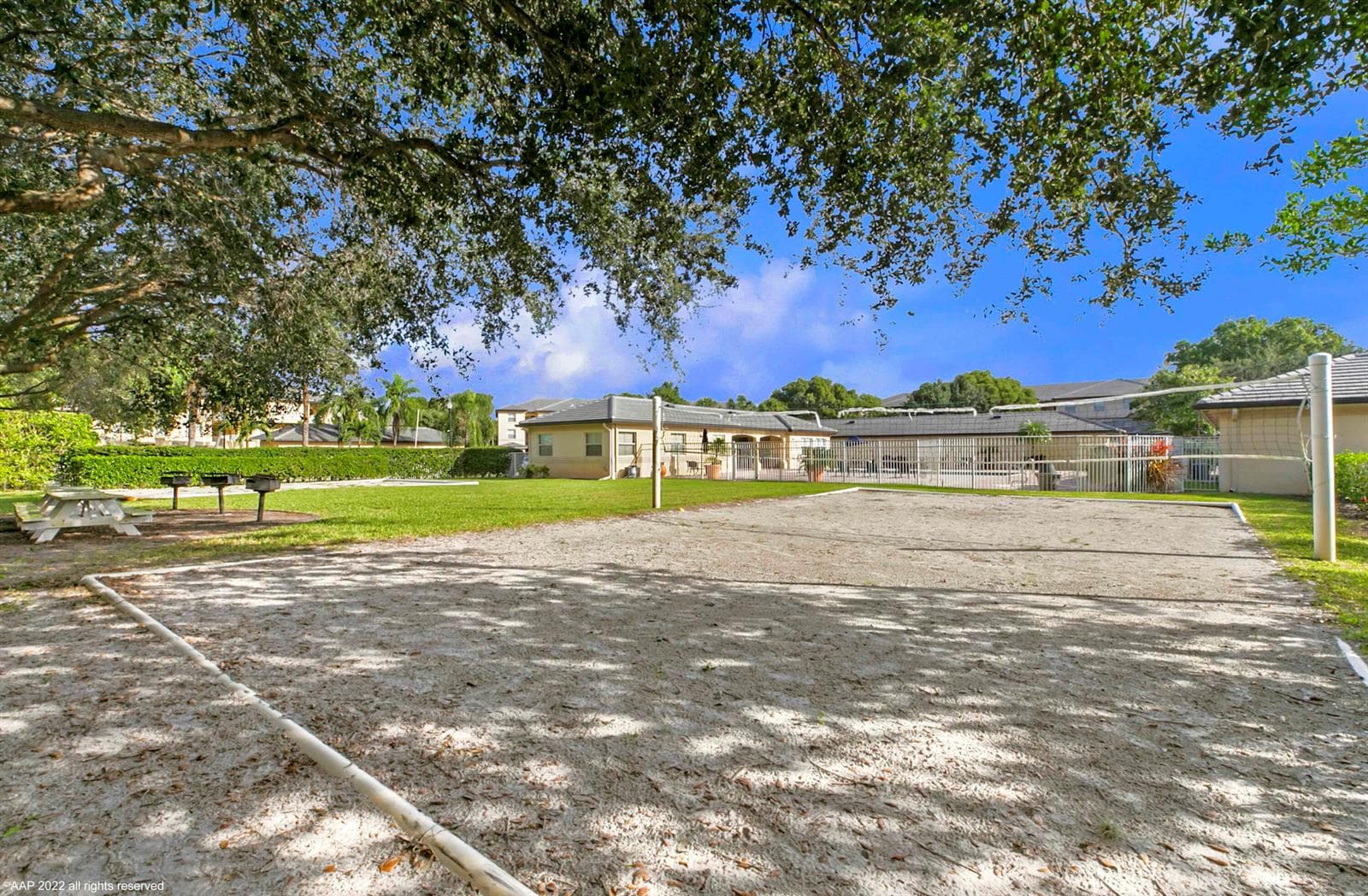 2040 Greenview Shores Boulevard 203 photo 12