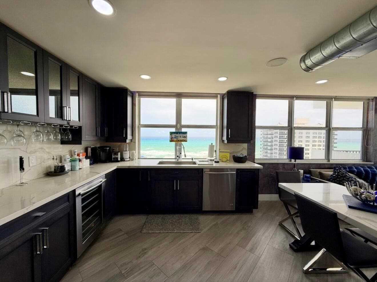 2121 N Ocean Boulevard 1409e photo 5