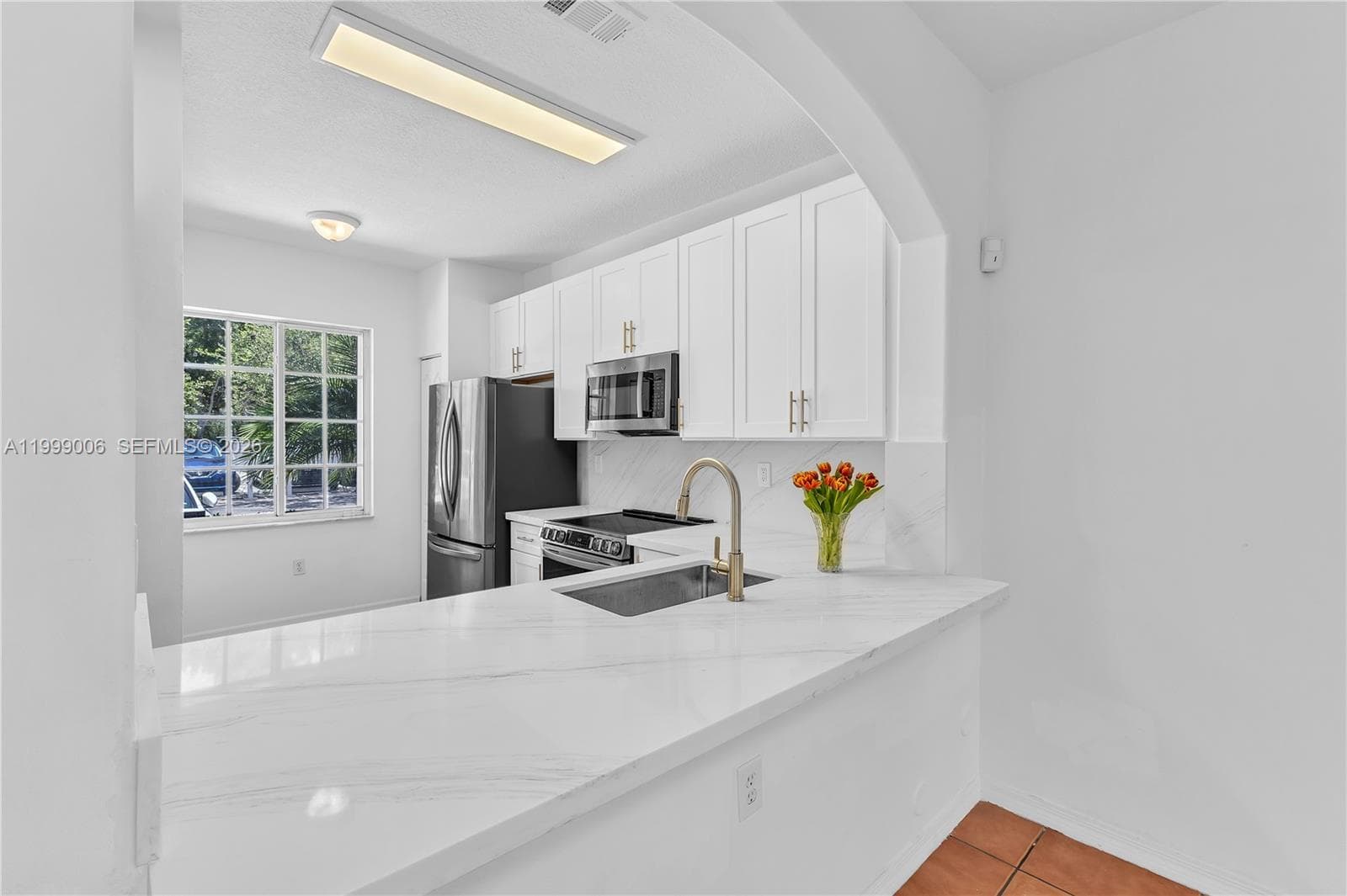 15750 SW 92nd Ave 20C photo 9